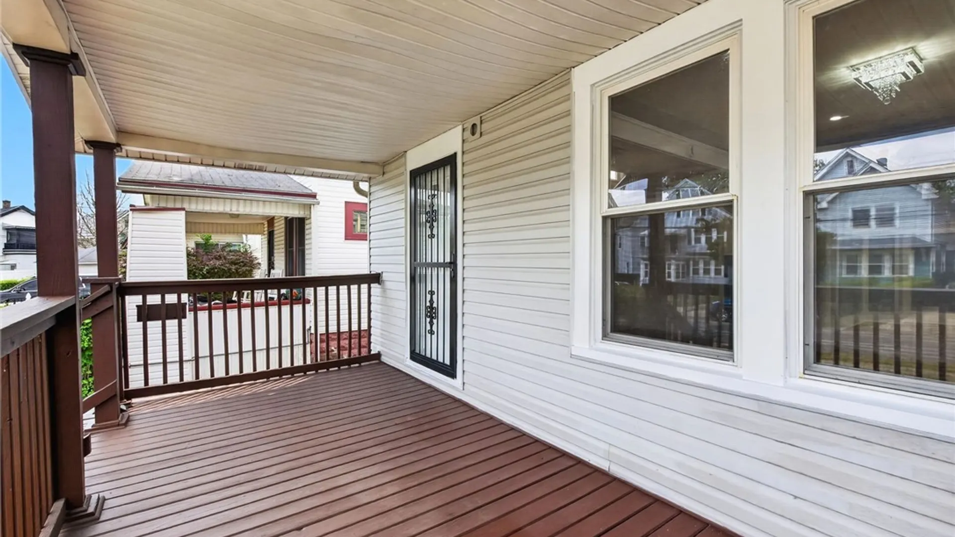 Property at 22 Comstock Avenue, Buffalo, NY 14215 4