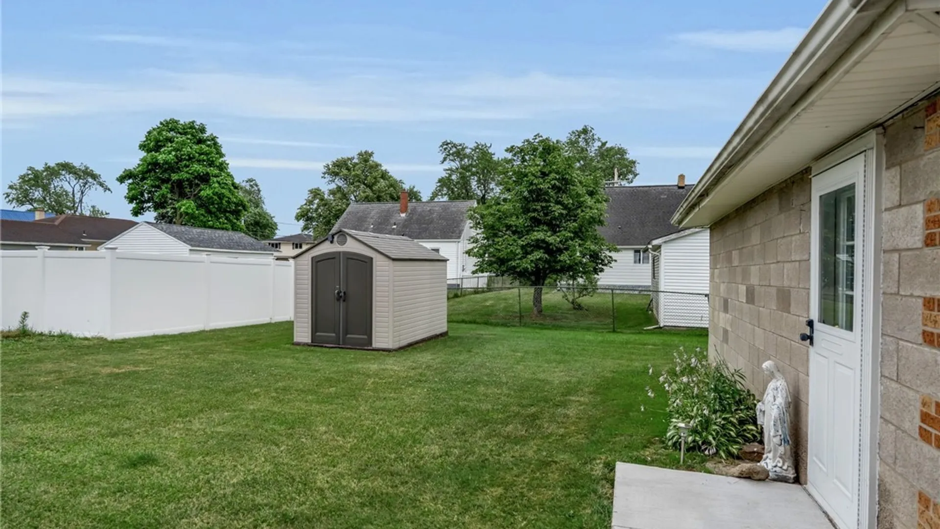 Property at 75 Girard Avenue, Cheektowaga, NY 14227 23