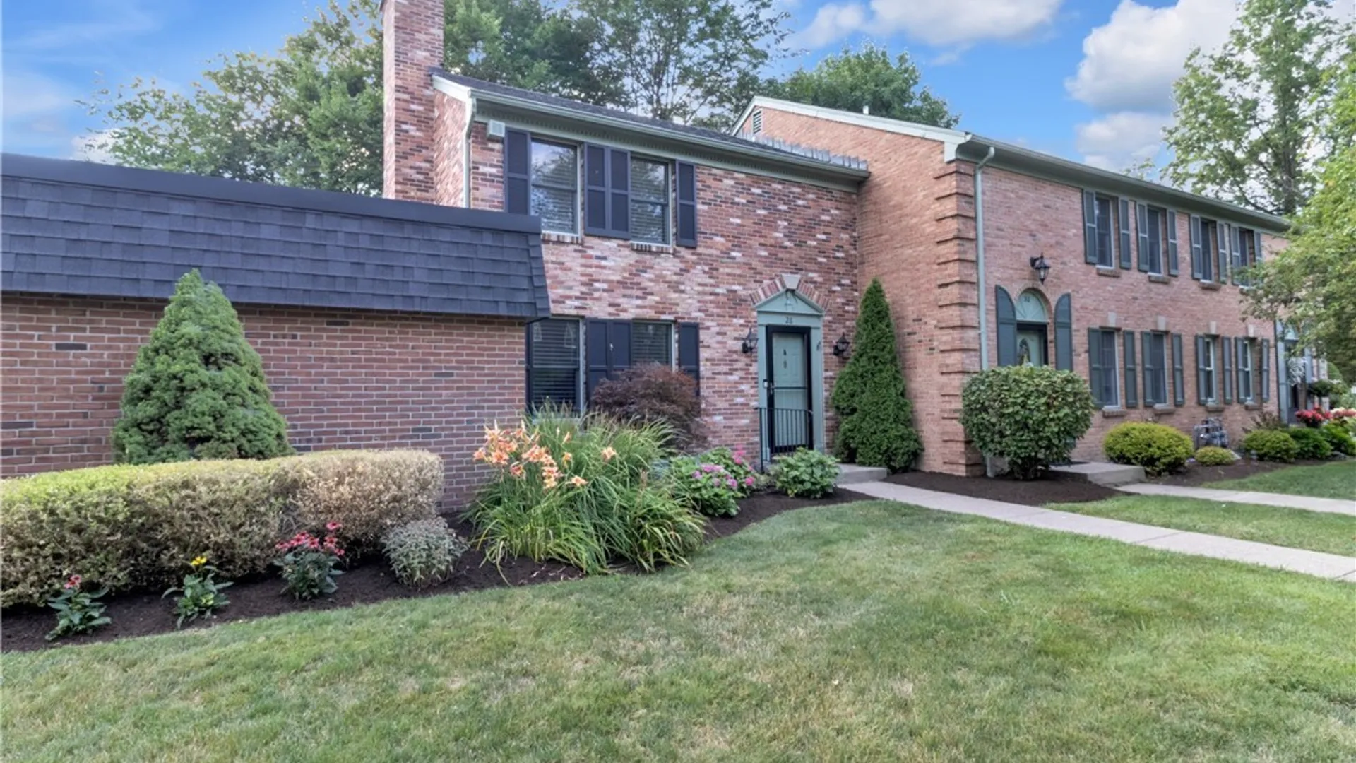 Property at 26 Kenton Place, Hamburg, NY 14075 41