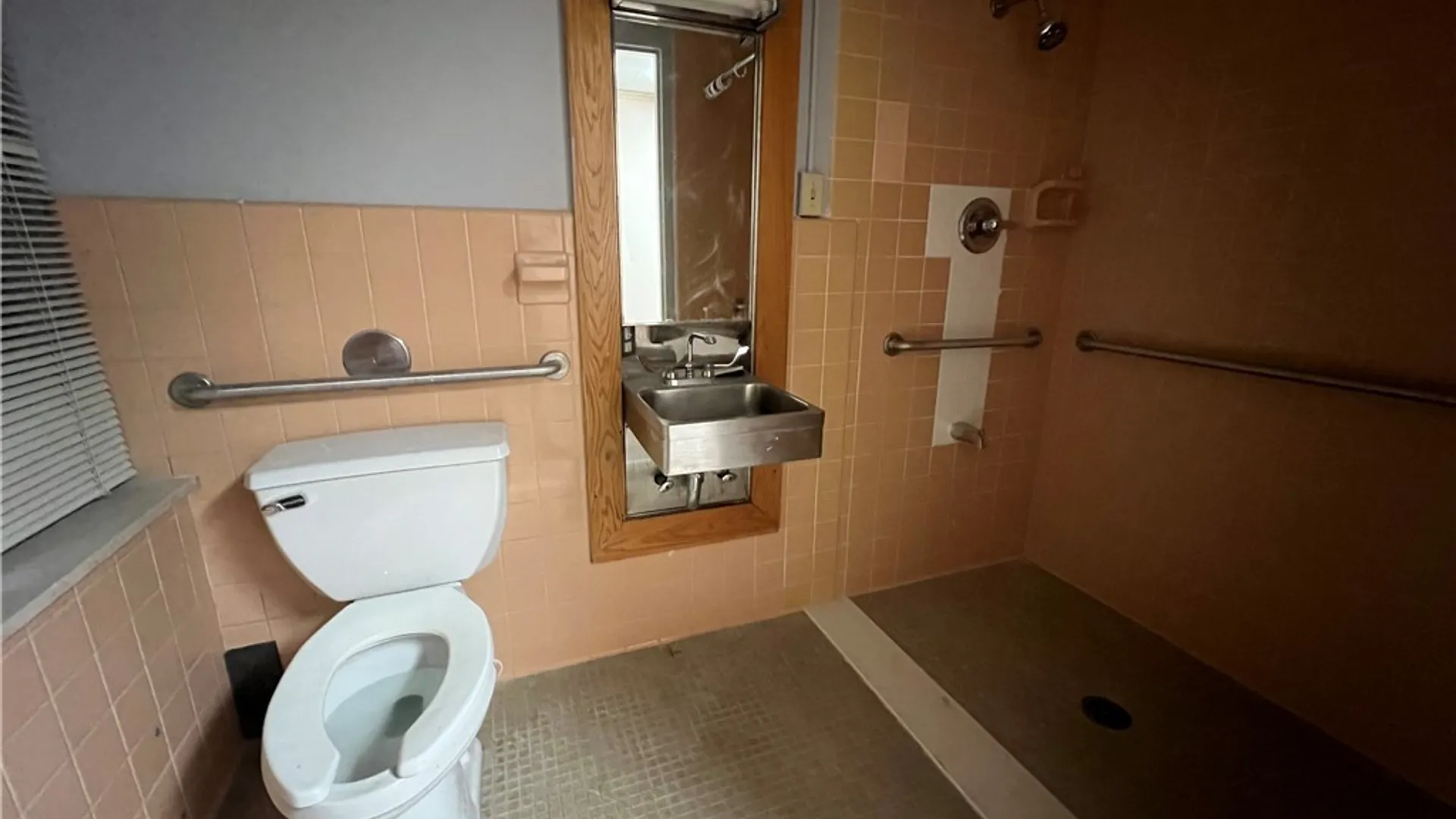 Property at 162 Kerns Ave Avenue, Buffalo, NY 14211 10
