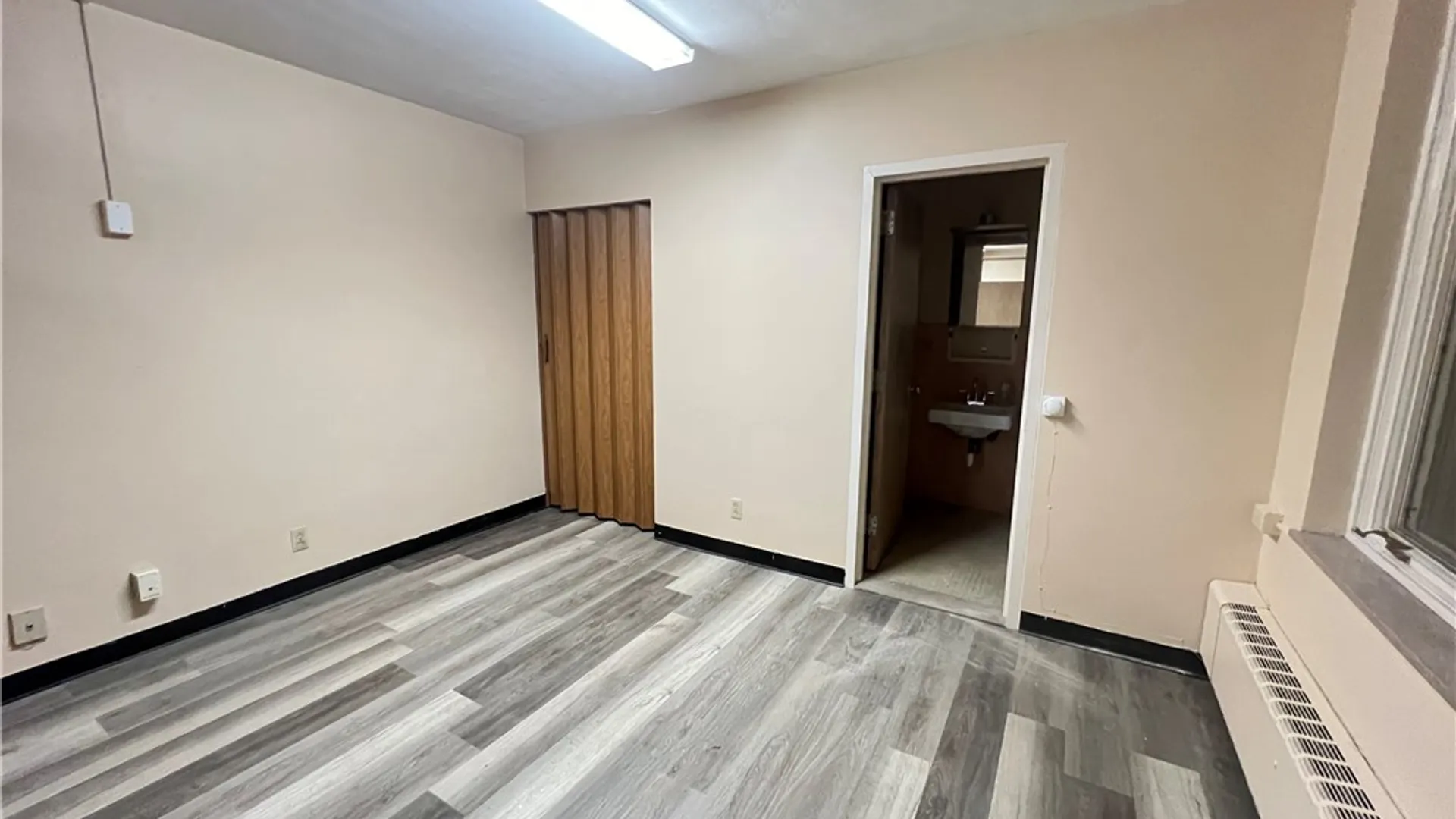 Property at 162 Kerns Ave Avenue, Buffalo, NY 14211 17