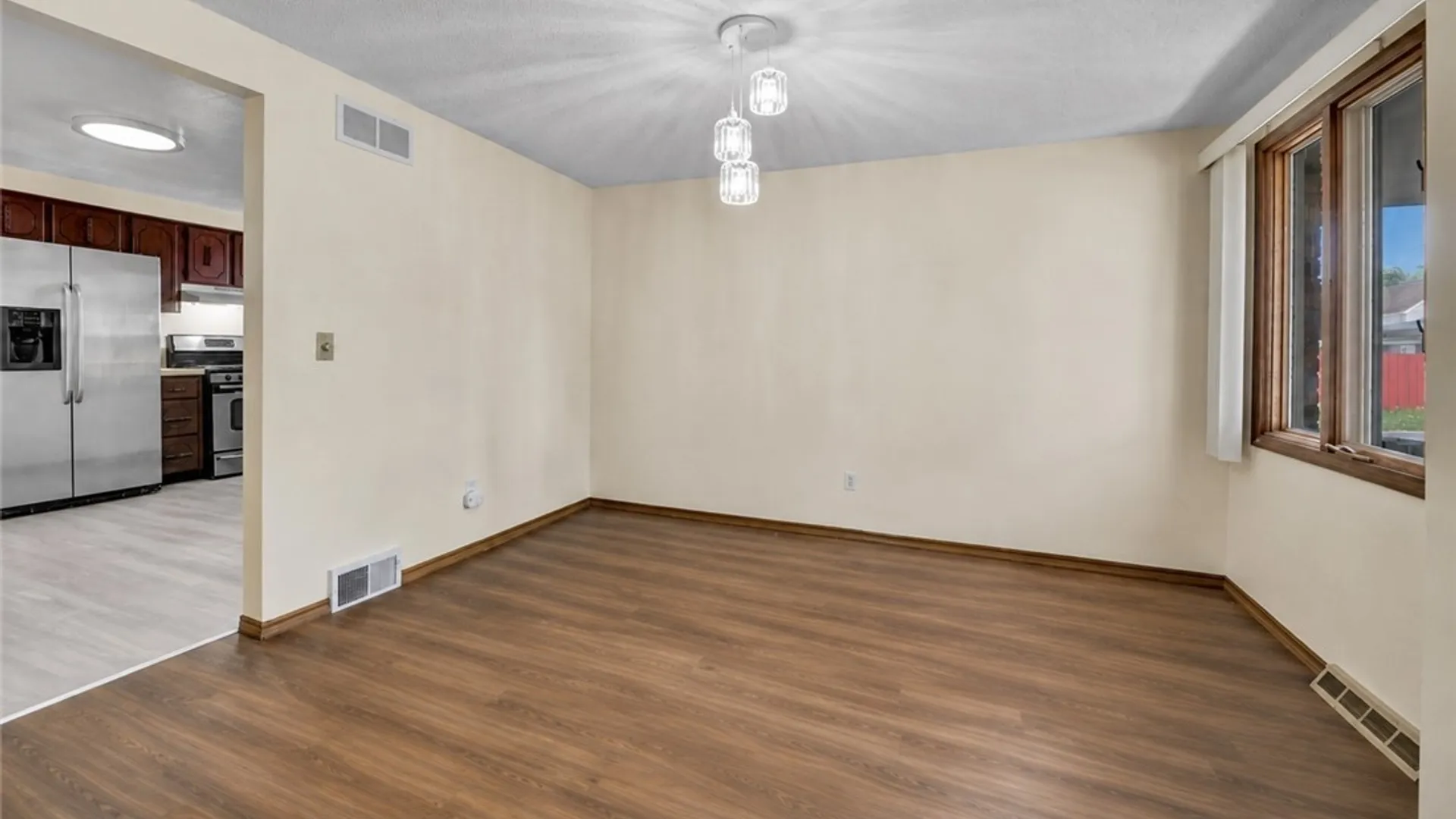 Property at 1 Emsworth Avenue, Tonawanda, NY 14223 4