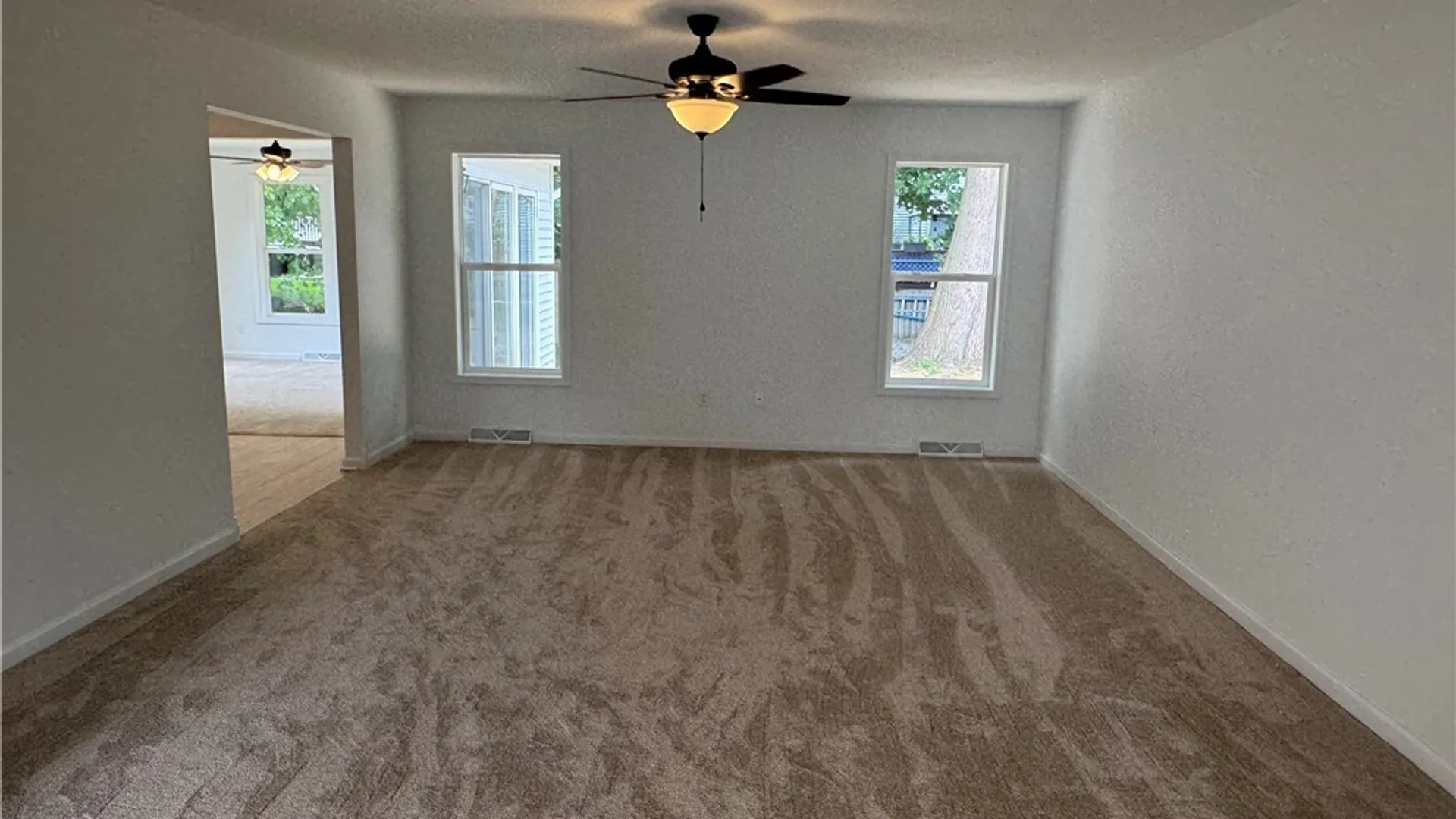 Property at 26 Orangewood Drive, Clay, NY 13090 5
