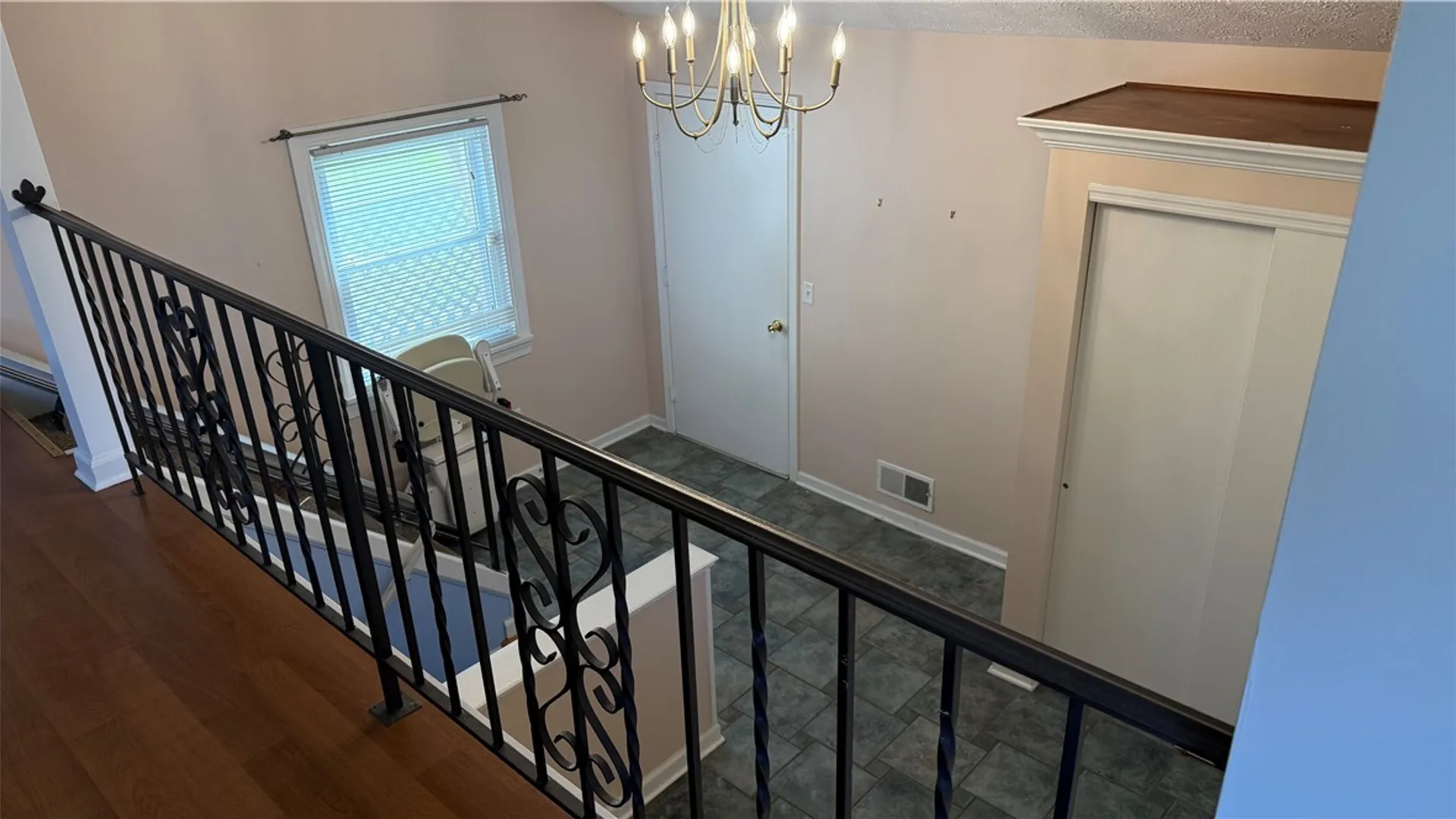 Property at 10 Lightwood Lane, Gates, NY 14606 6