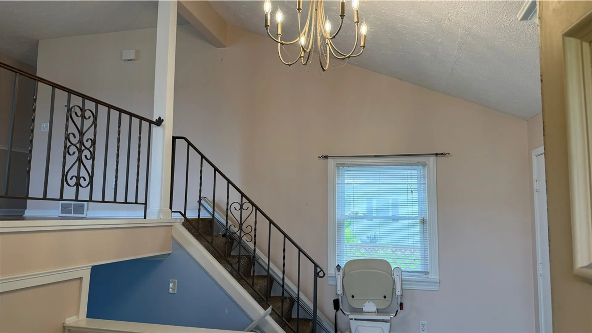 Property at 10 Lightwood Lane, Gates, NY 14606 4