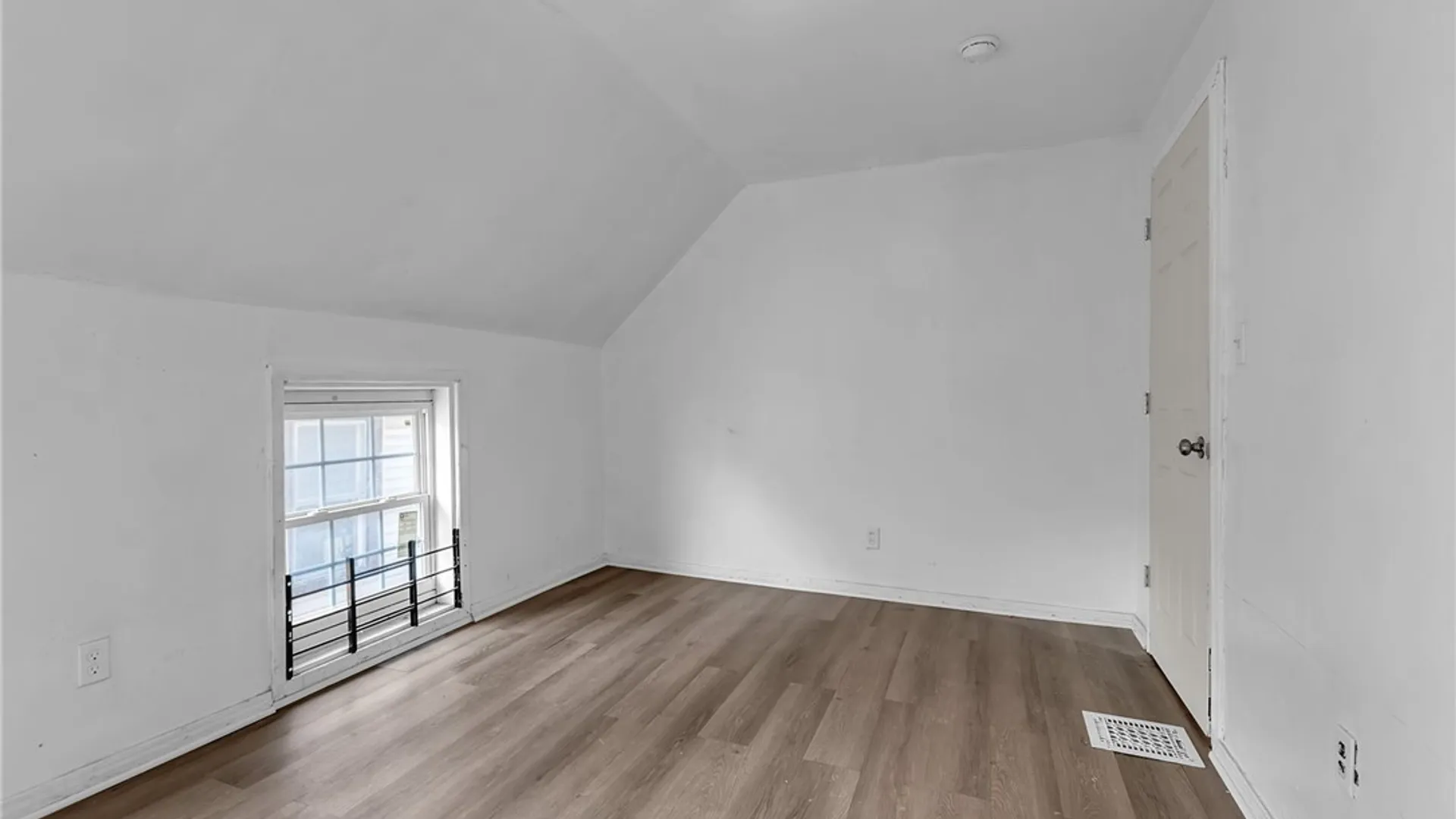 Property at 345 Florida Street, Buffalo, NY 14208 16