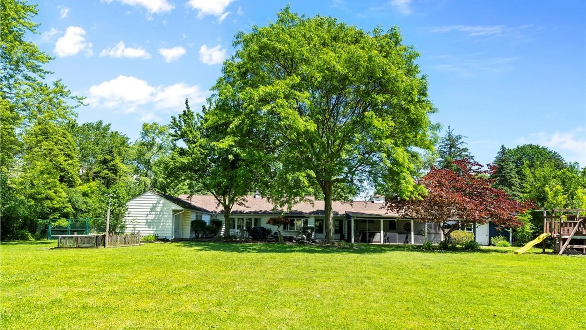 Property at 50 Maple Drive, Lancaster, NY 14026 36
