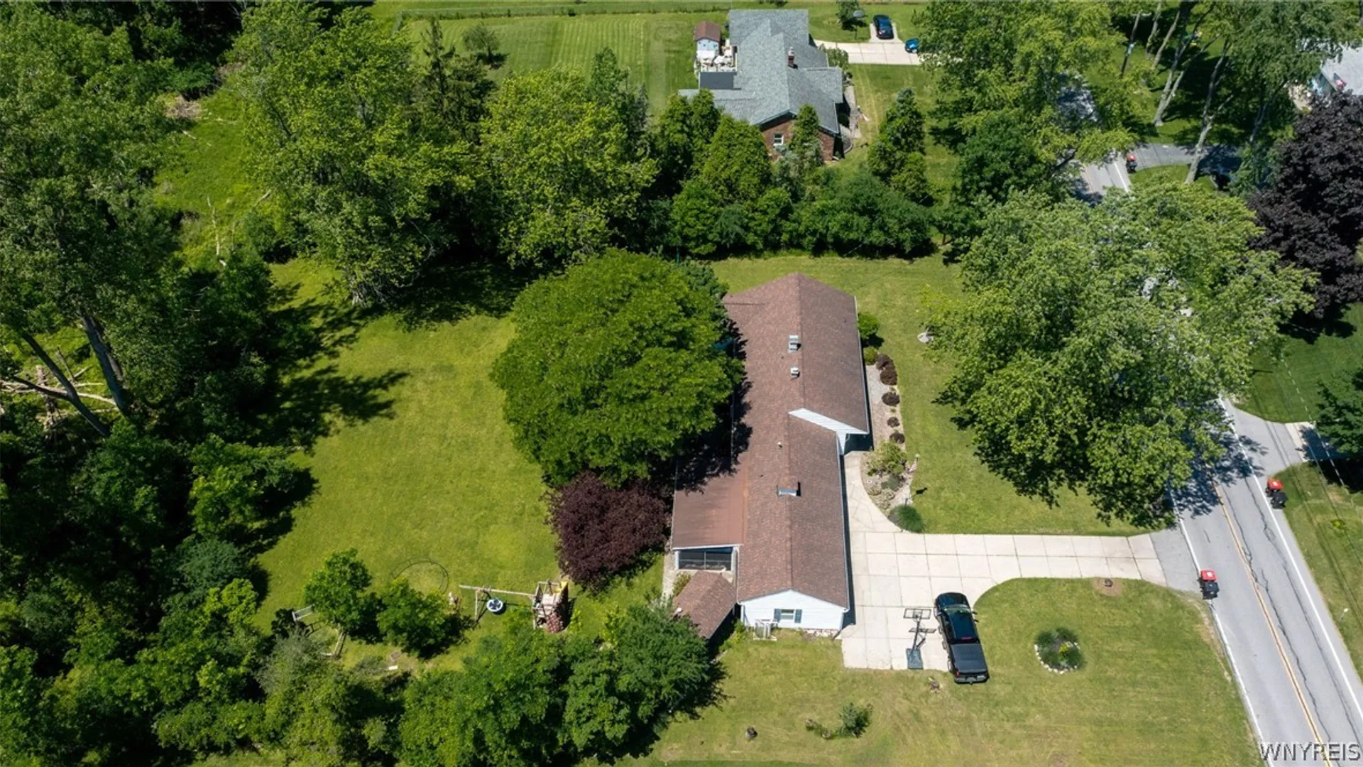 Property at 50 Maple Drive, Lancaster, NY 14026 41