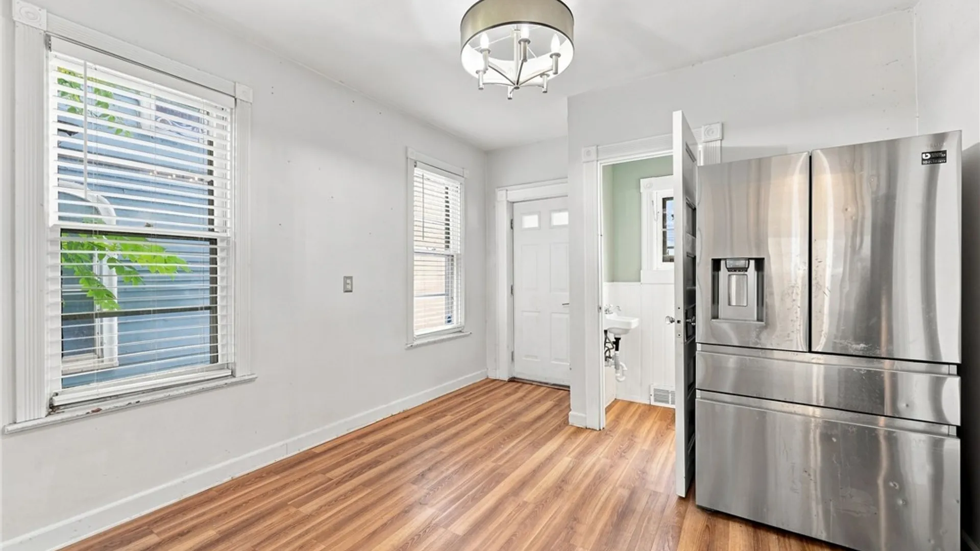 Property at 304 W Delavan Avenue, Buffalo, NY 14213 12