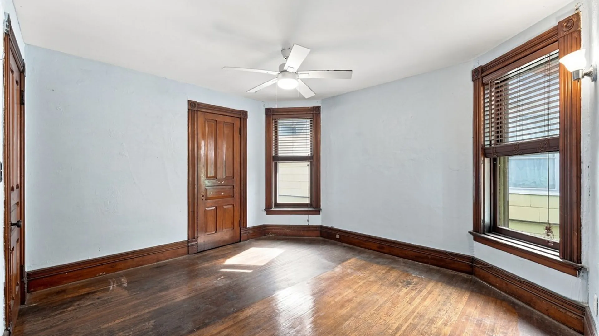 Property at 304 W Delavan Avenue, Buffalo, NY 14213 16