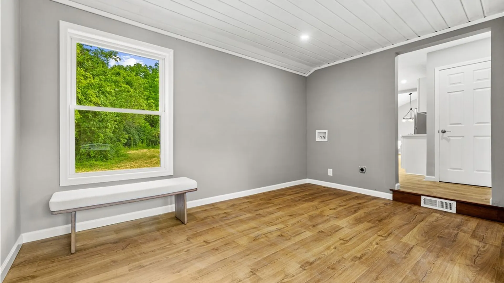 Property at 9585 Roberts Road, New Hartford, NY 13456 4