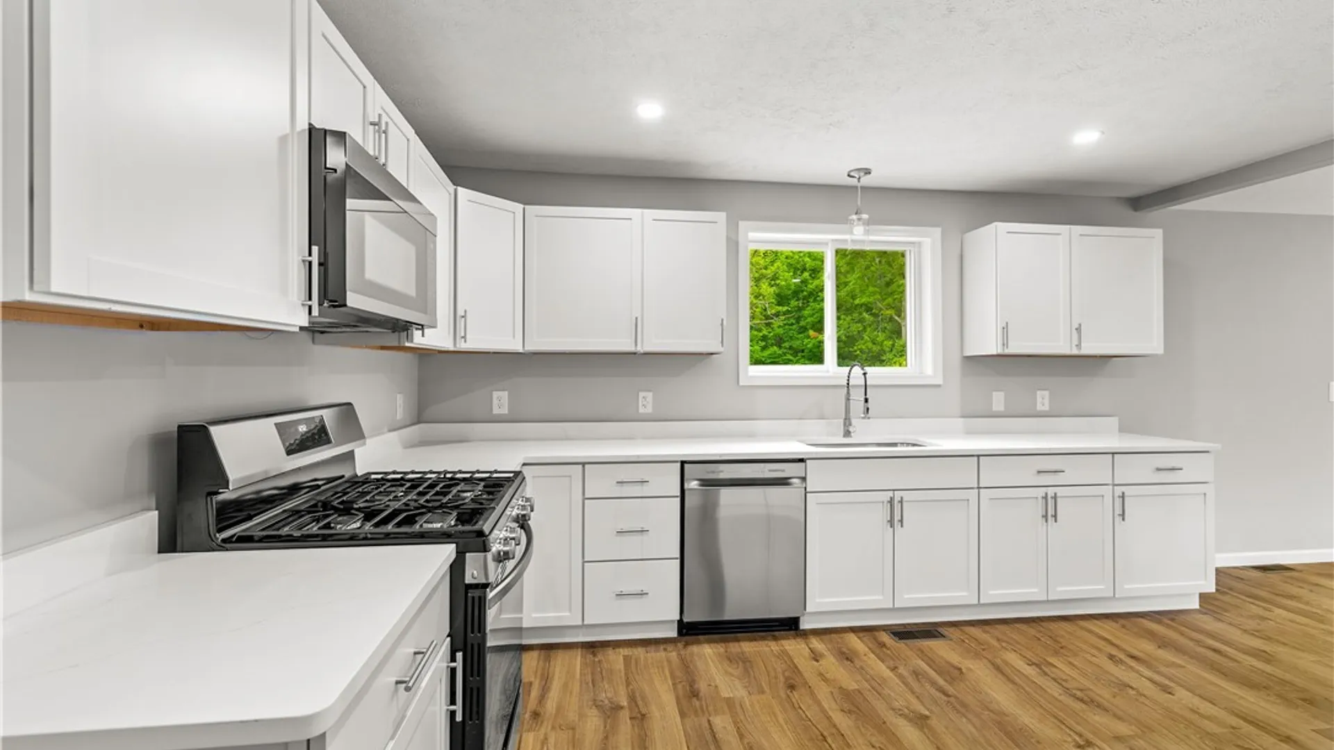 Property at 9585 Roberts Road, New Hartford, NY 13456 6