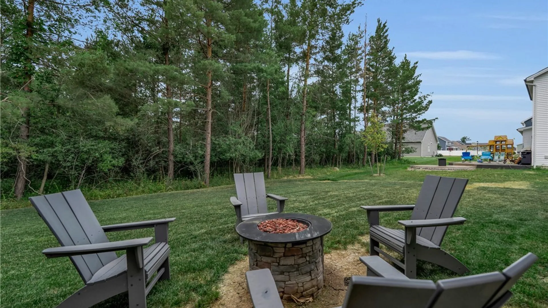 Property at 8 Greenspring Court, West Seneca, NY 14224 26