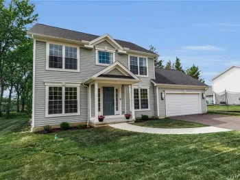 Property at 8 Greenspring Court, West Seneca, NY 14224