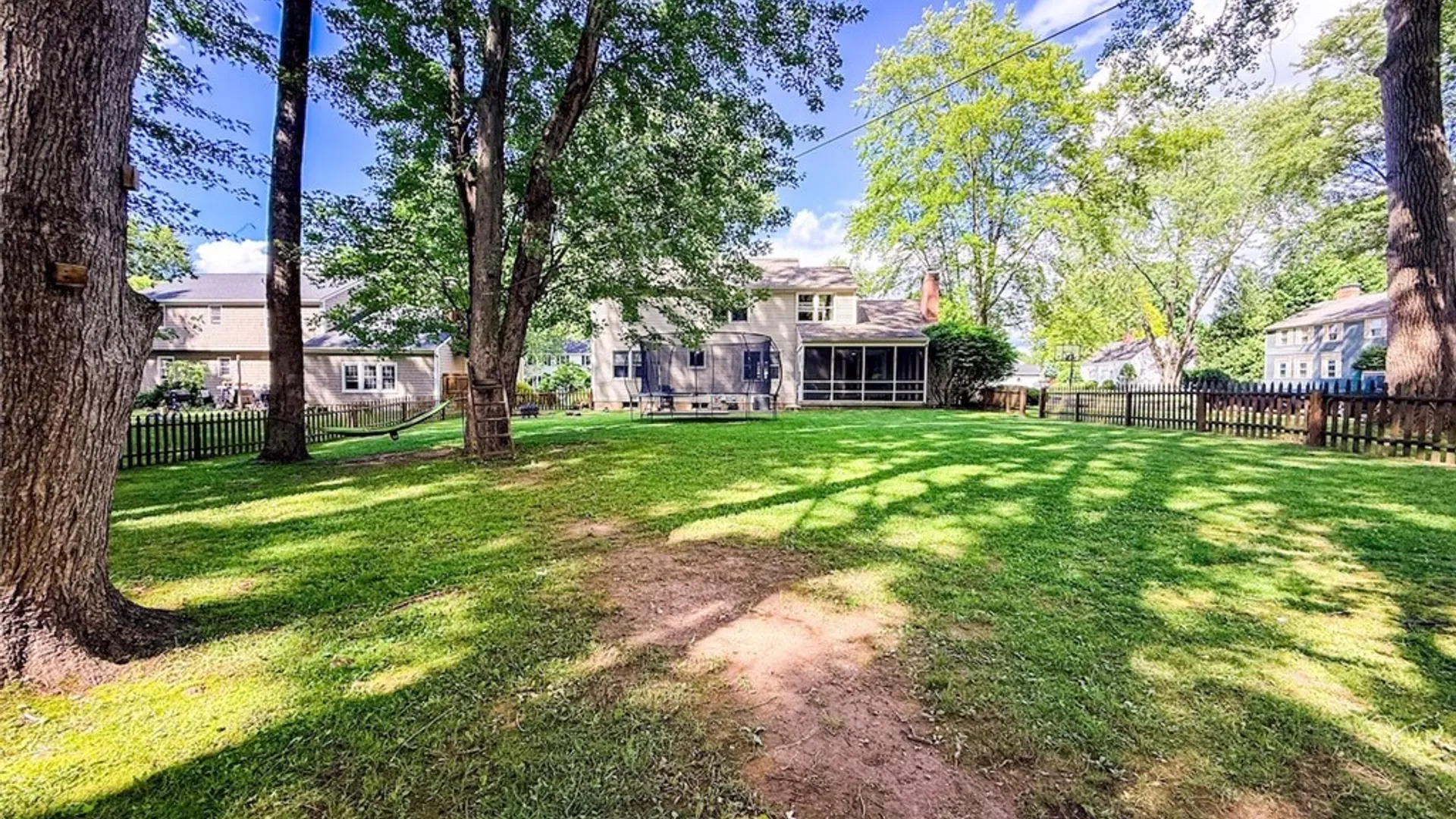 Property at 3961 Bowdoin Lane, Salina, NY 13090 5