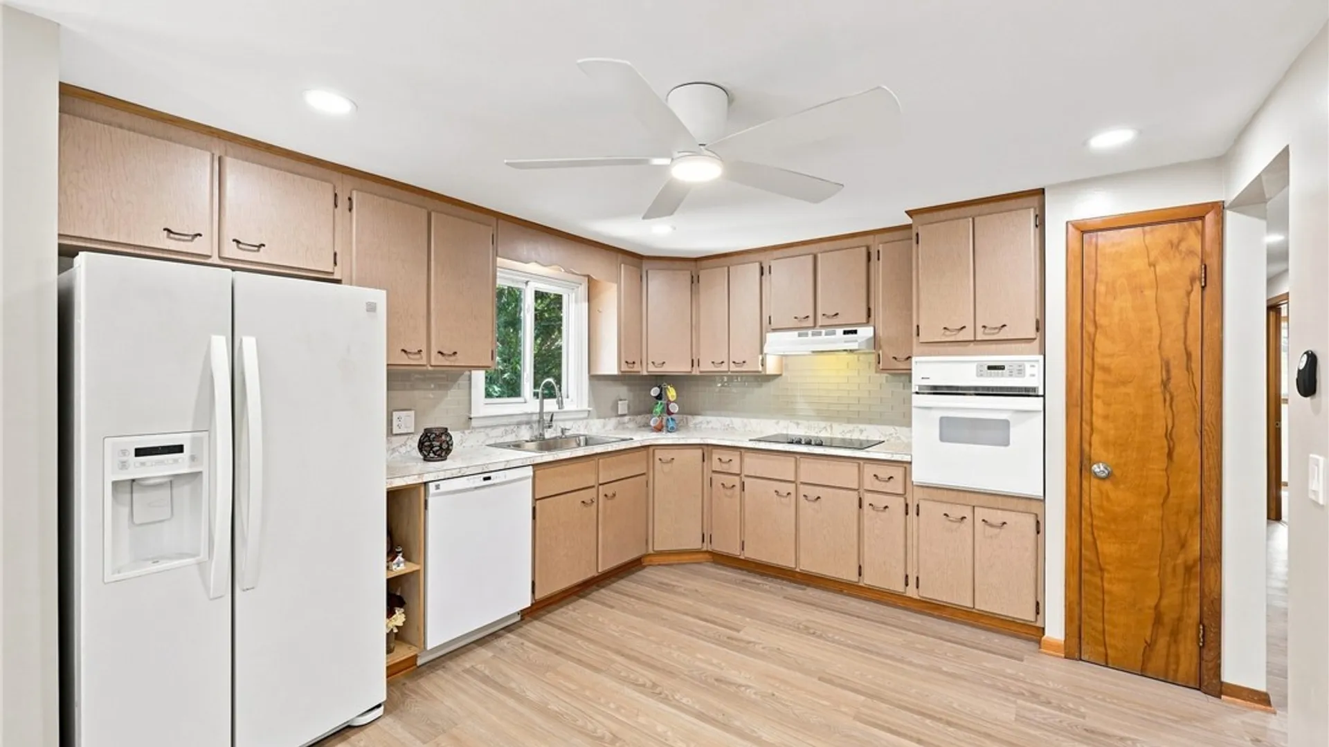 Property at 35 Tomcyn Drive, Amherst, NY 14221 10