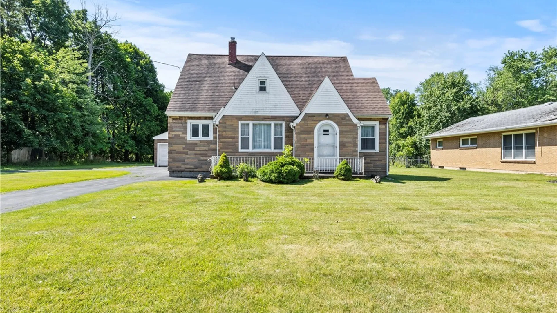 Property at 1419 Maple Road, Amherst, NY 14221 12
