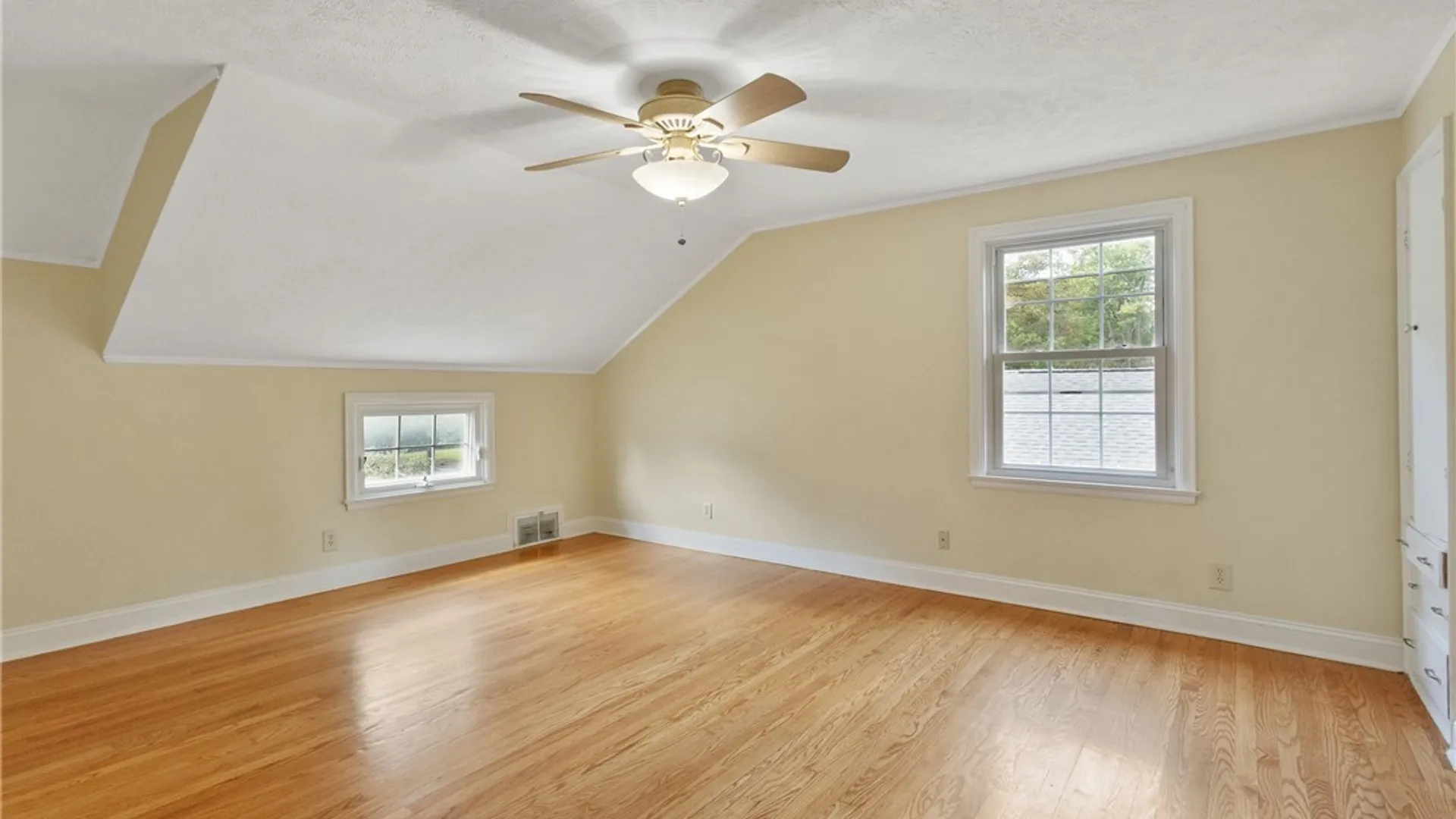 Property at 105 Bradford Parkway, Syracuse, NY 13224 20