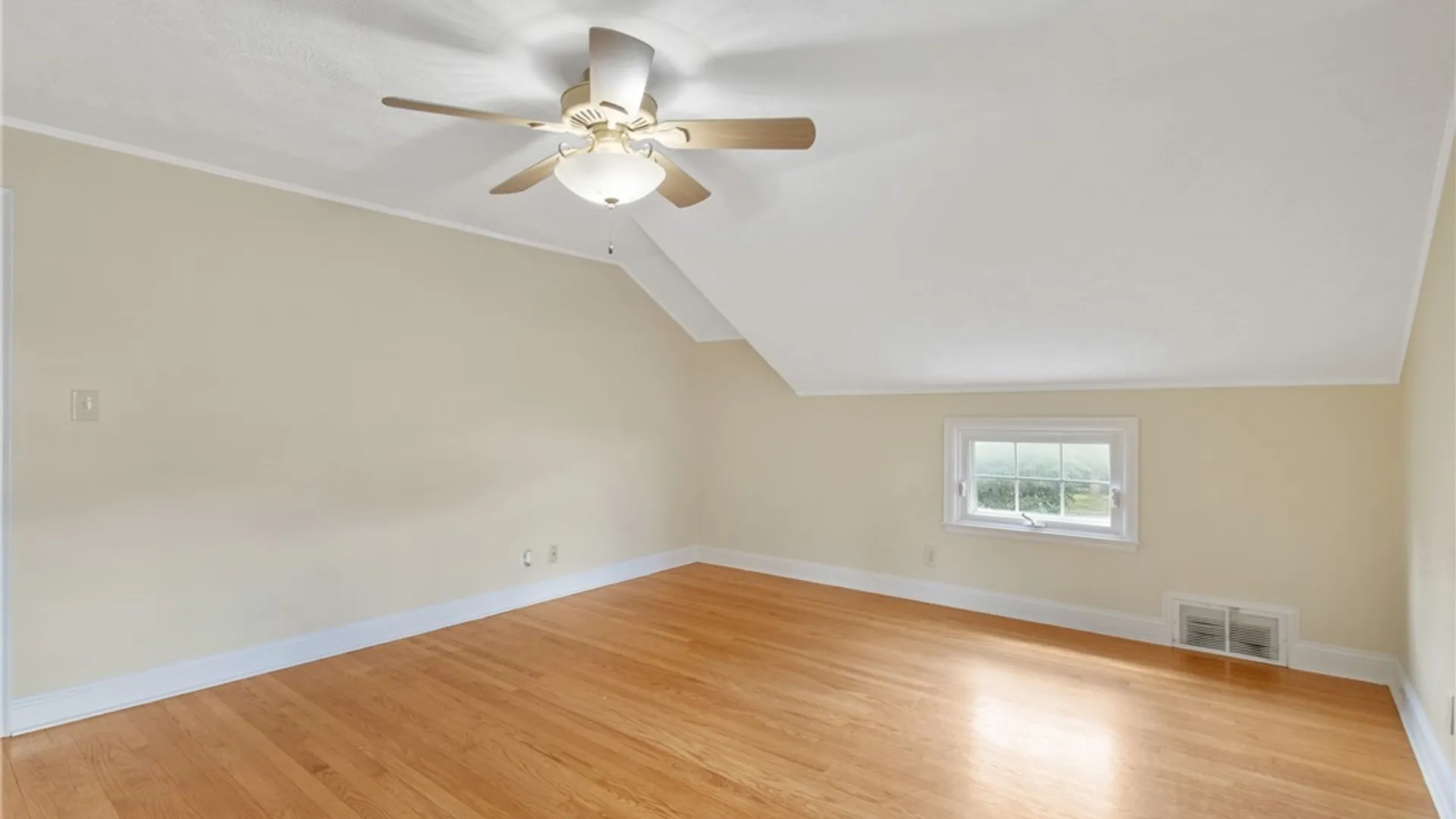 Property at 105 Bradford Parkway, Syracuse, NY 13224 23