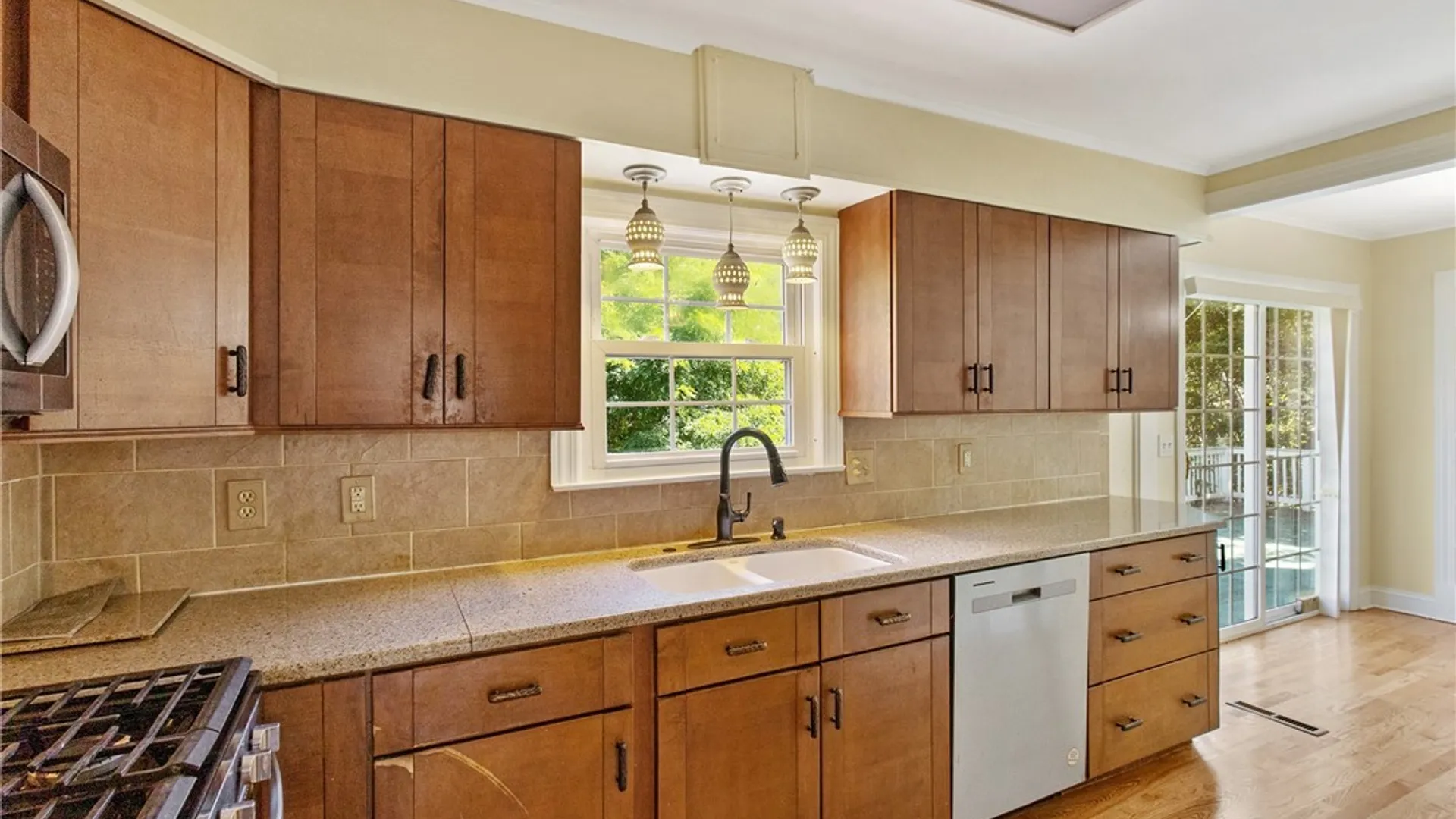 Property at 105 Bradford Parkway, Syracuse, NY 13224 6