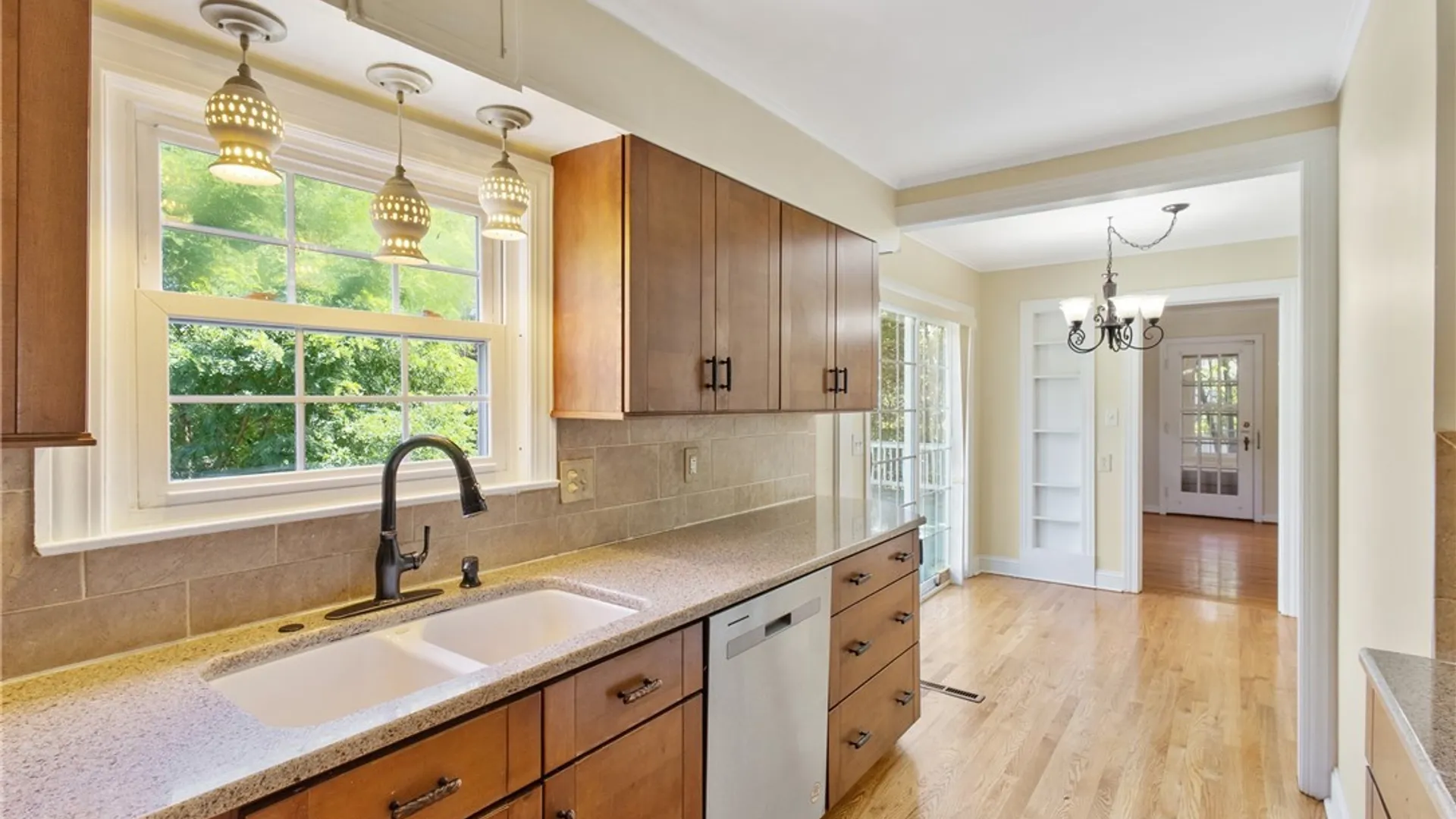 Property at 105 Bradford Parkway, Syracuse, NY 13224 9