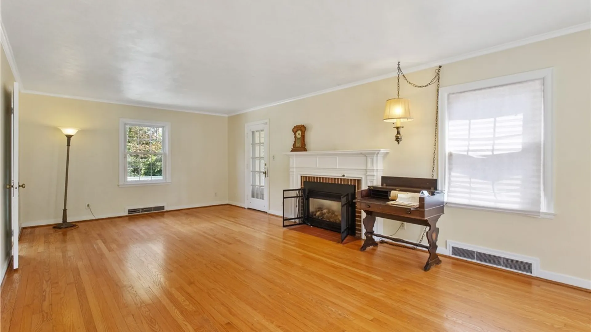 Property at 105 Bradford Parkway, Syracuse, NY 13224 15