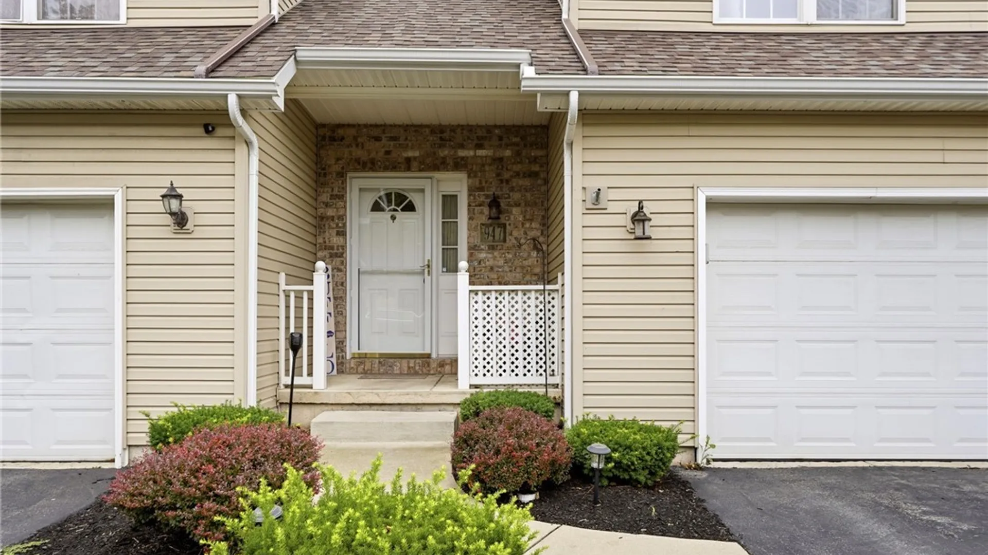 Property at 947 Maryvale Drive, Cheektowaga, NY 14225 3