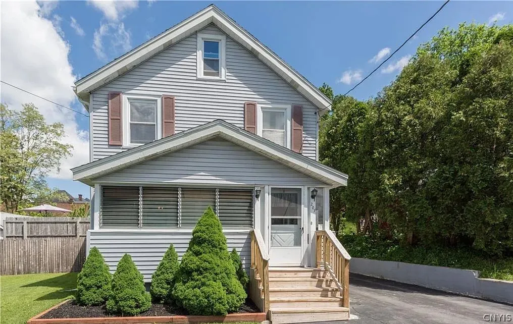 Property at 207 Kinne St Street, Syracuse, NY 13206