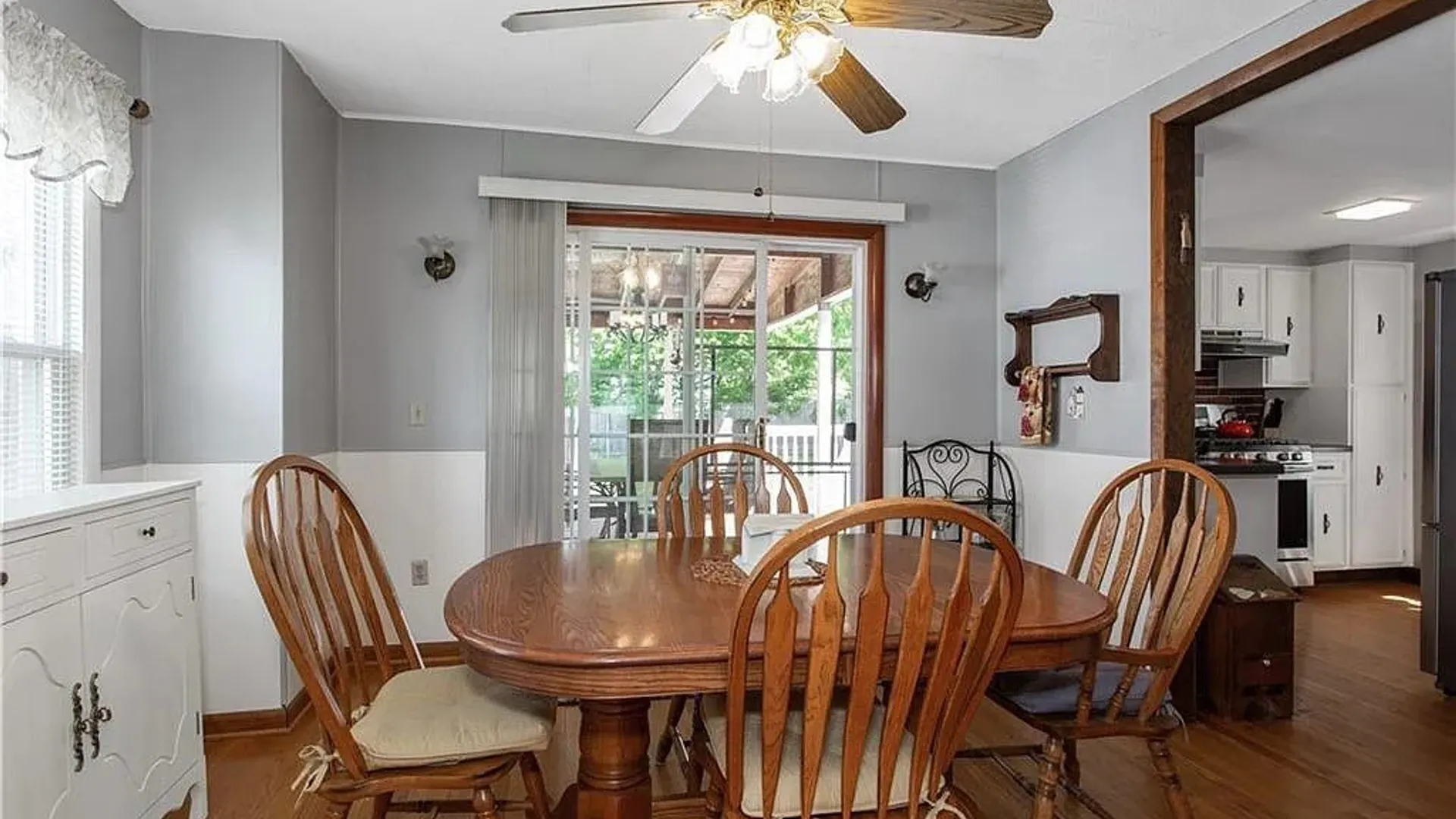 Property at 207 Kinne St Street, Syracuse, NY 13206 12