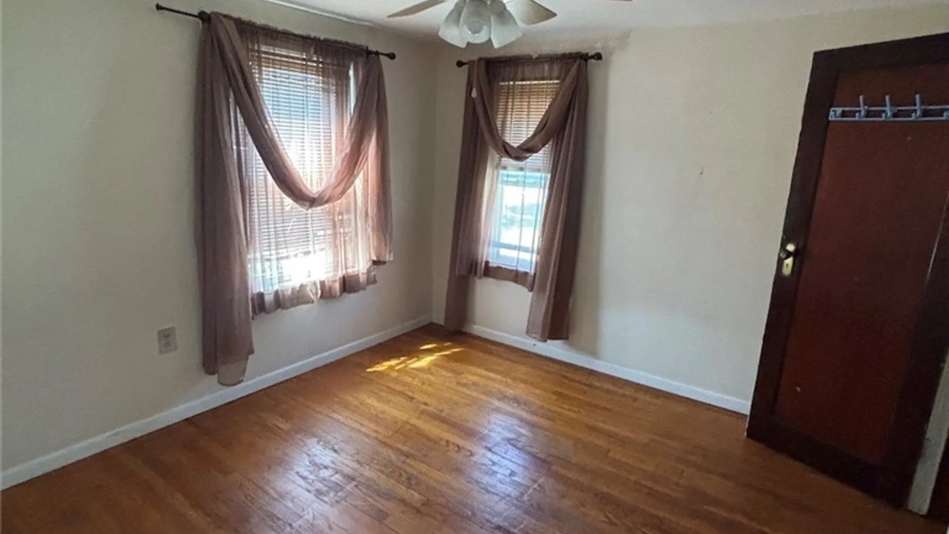 Property at 207 Kinne St Street, Syracuse, NY 13206 22