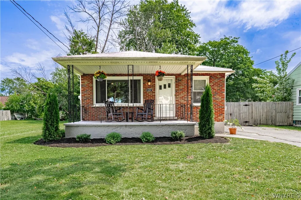 Property at 1257 93rd Street, Niagara Falls, NY 14304
