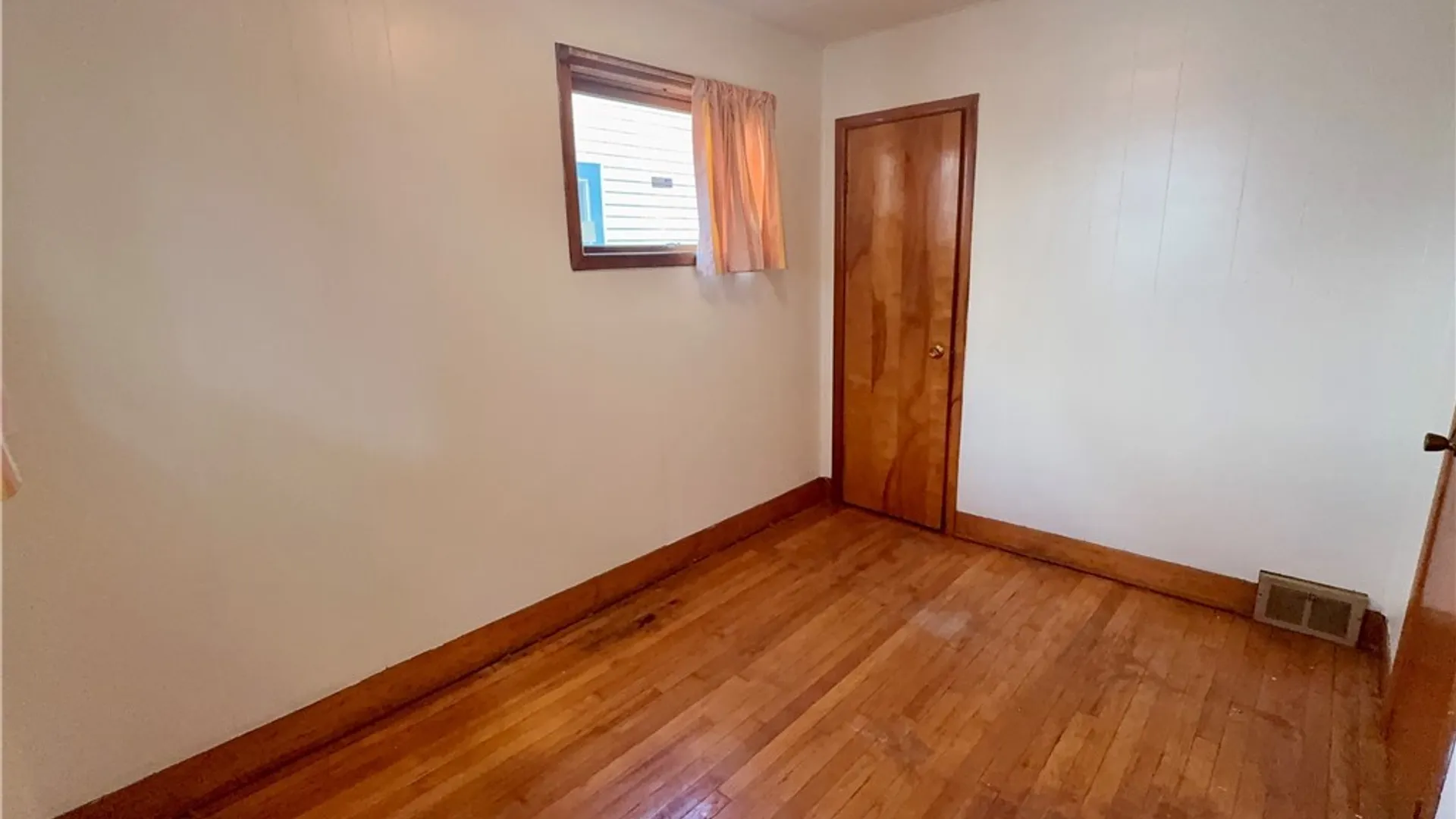 Property at 343 Normal Avenue, Buffalo, NY 14213 15