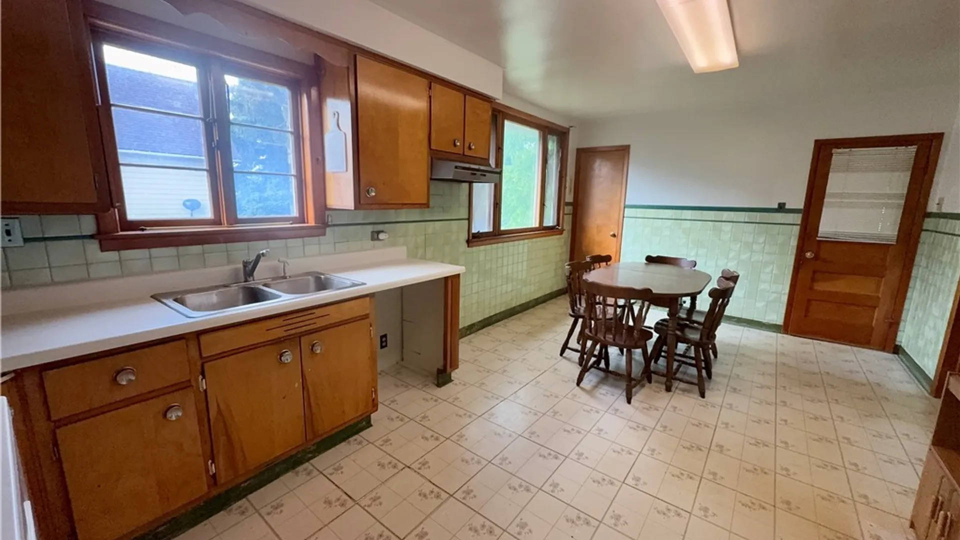 Property at 343 Normal Avenue, Buffalo, NY 14213 22