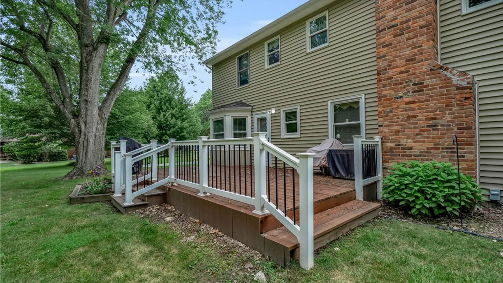 Property at 15 Inverness Circle, Amherst, NY 14051 35