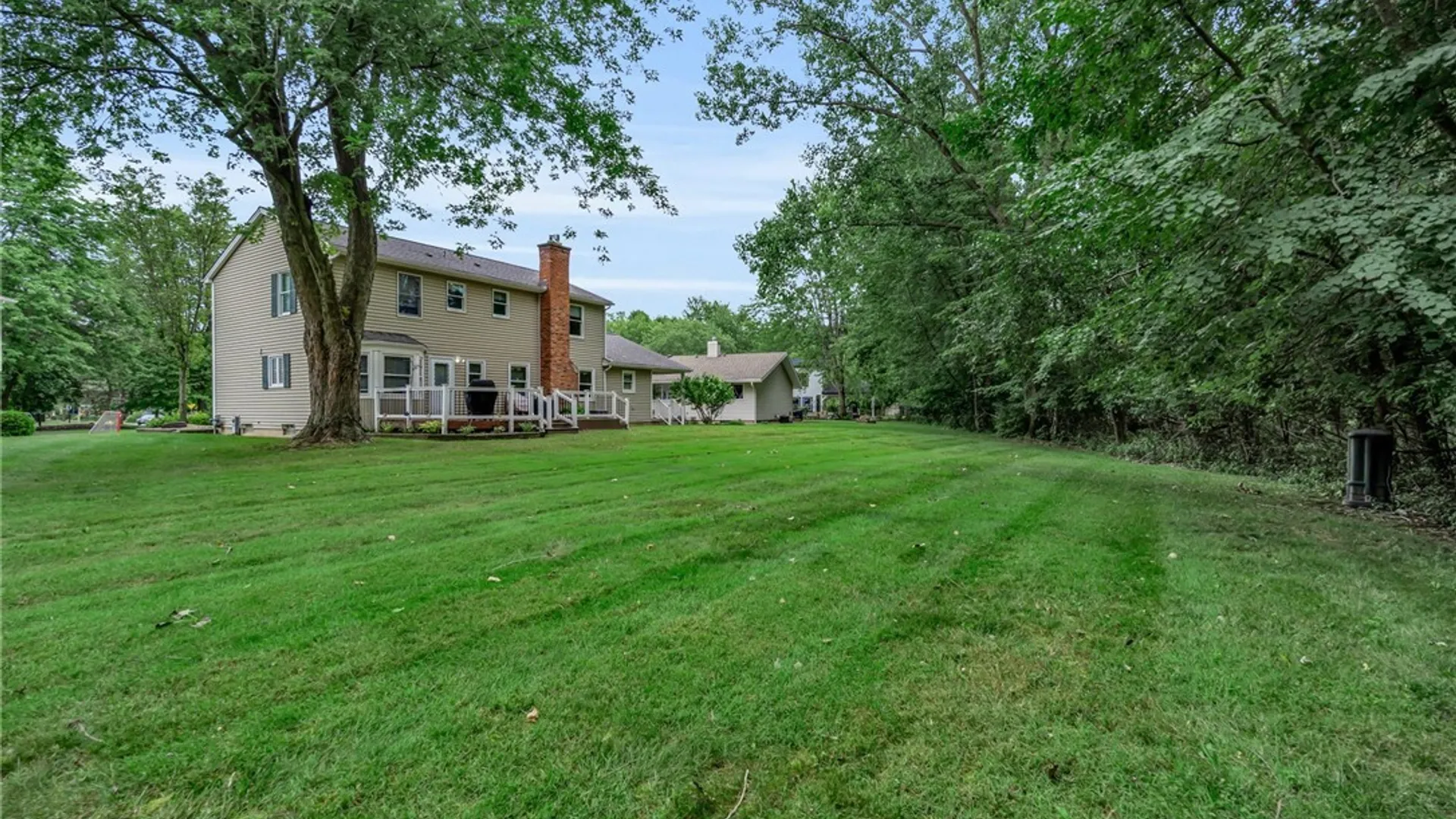 Property at 15 Inverness Circle, Amherst, NY 14051 39