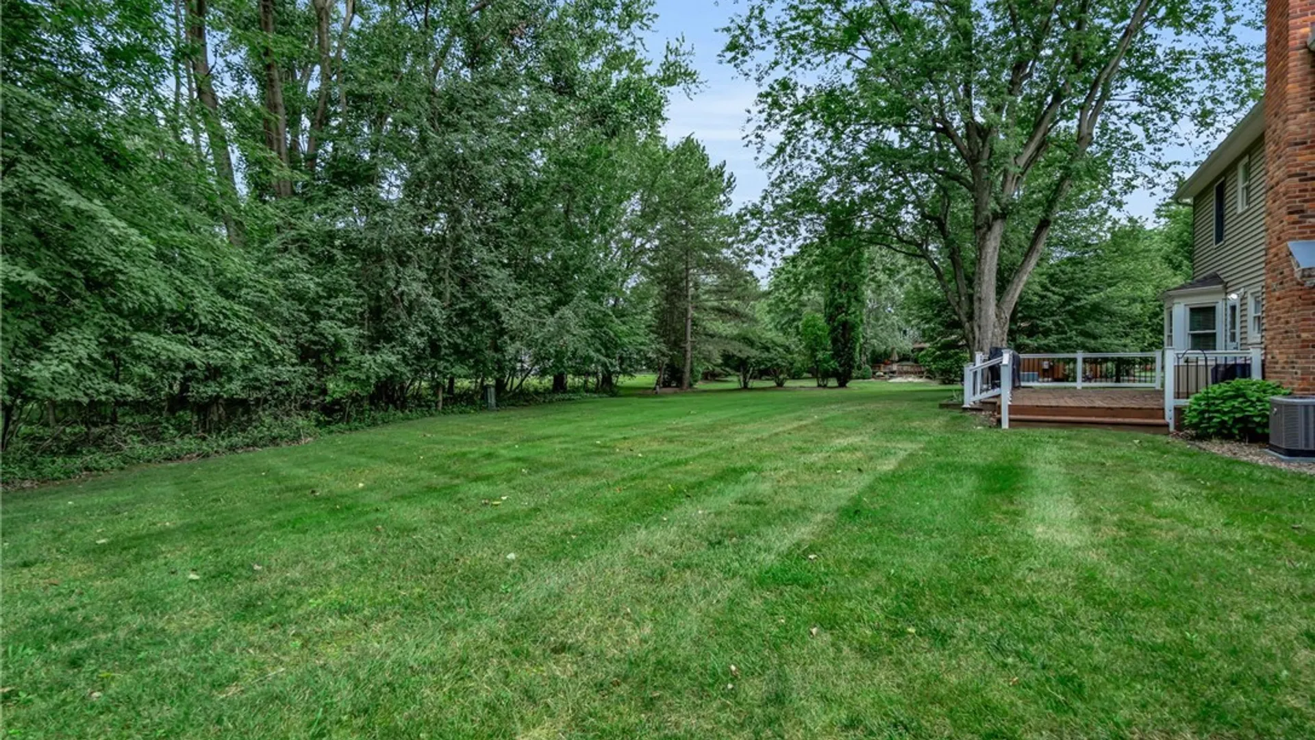 Property at 15 Inverness Circle, Amherst, NY 14051 42