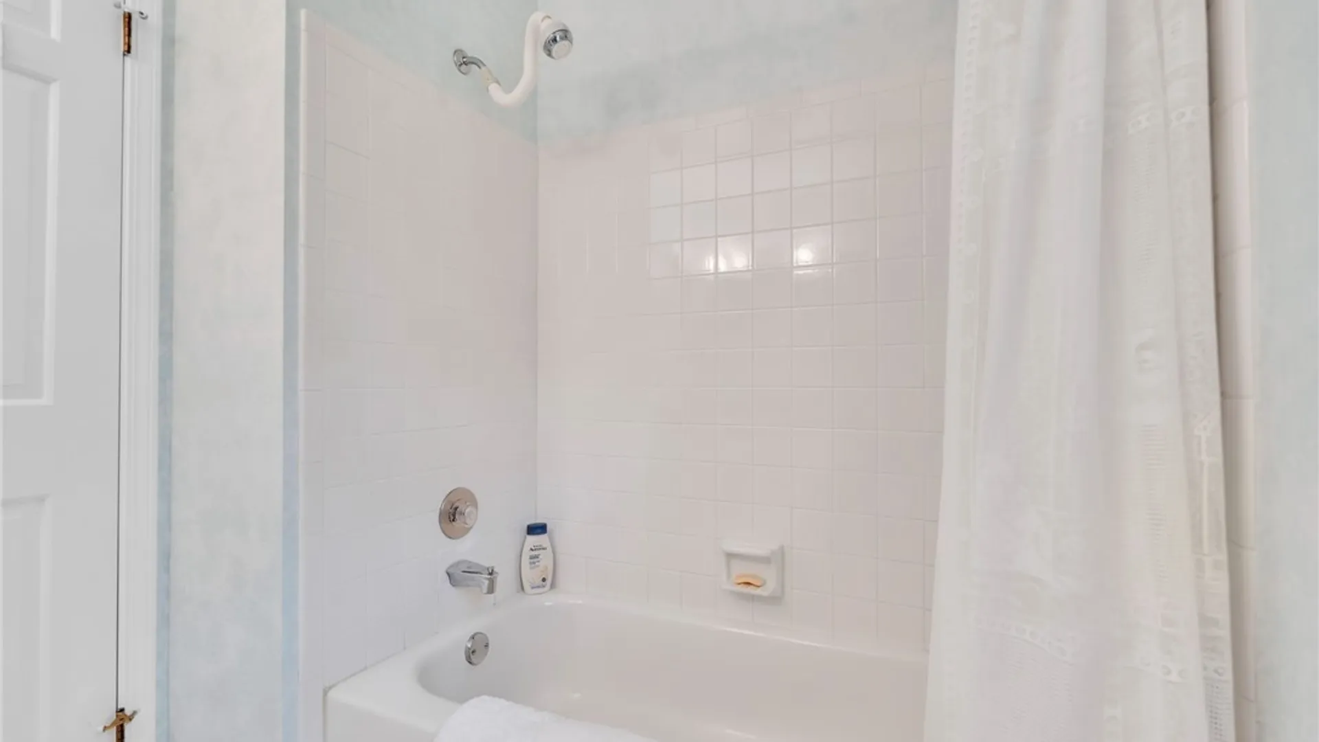 Property at 15 Inverness Circle, Amherst, NY 14051 29