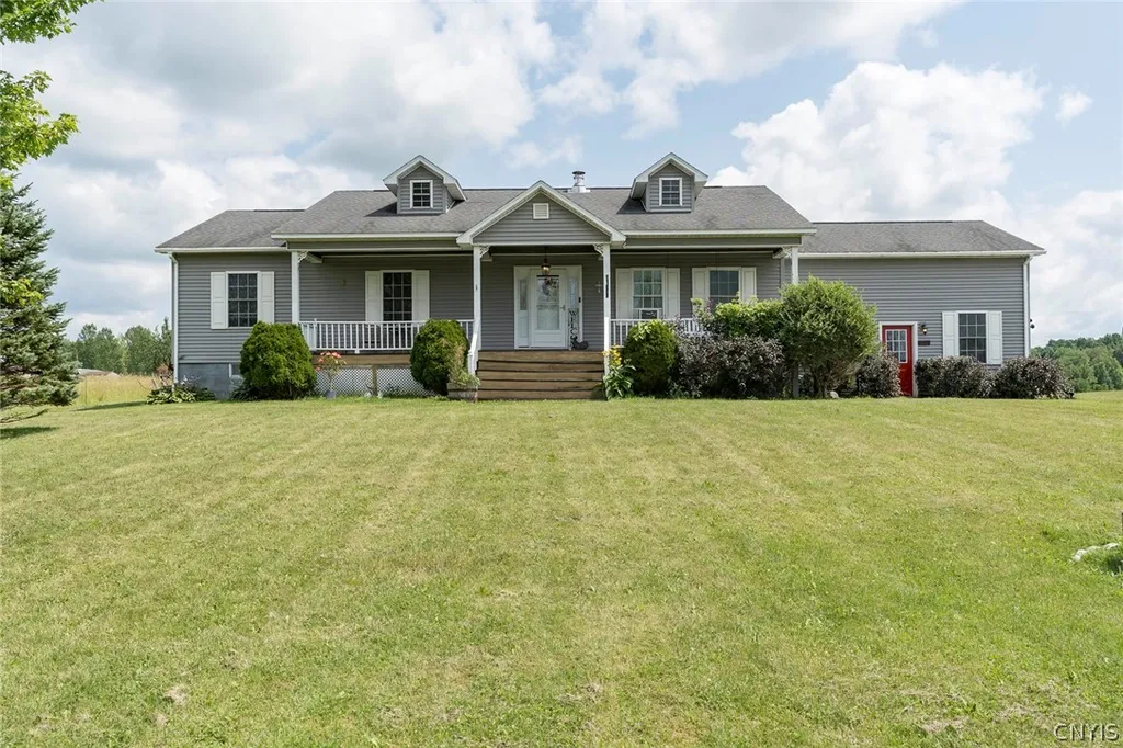Property at 30760 Nys Route 37, Le Ray, NY 13637