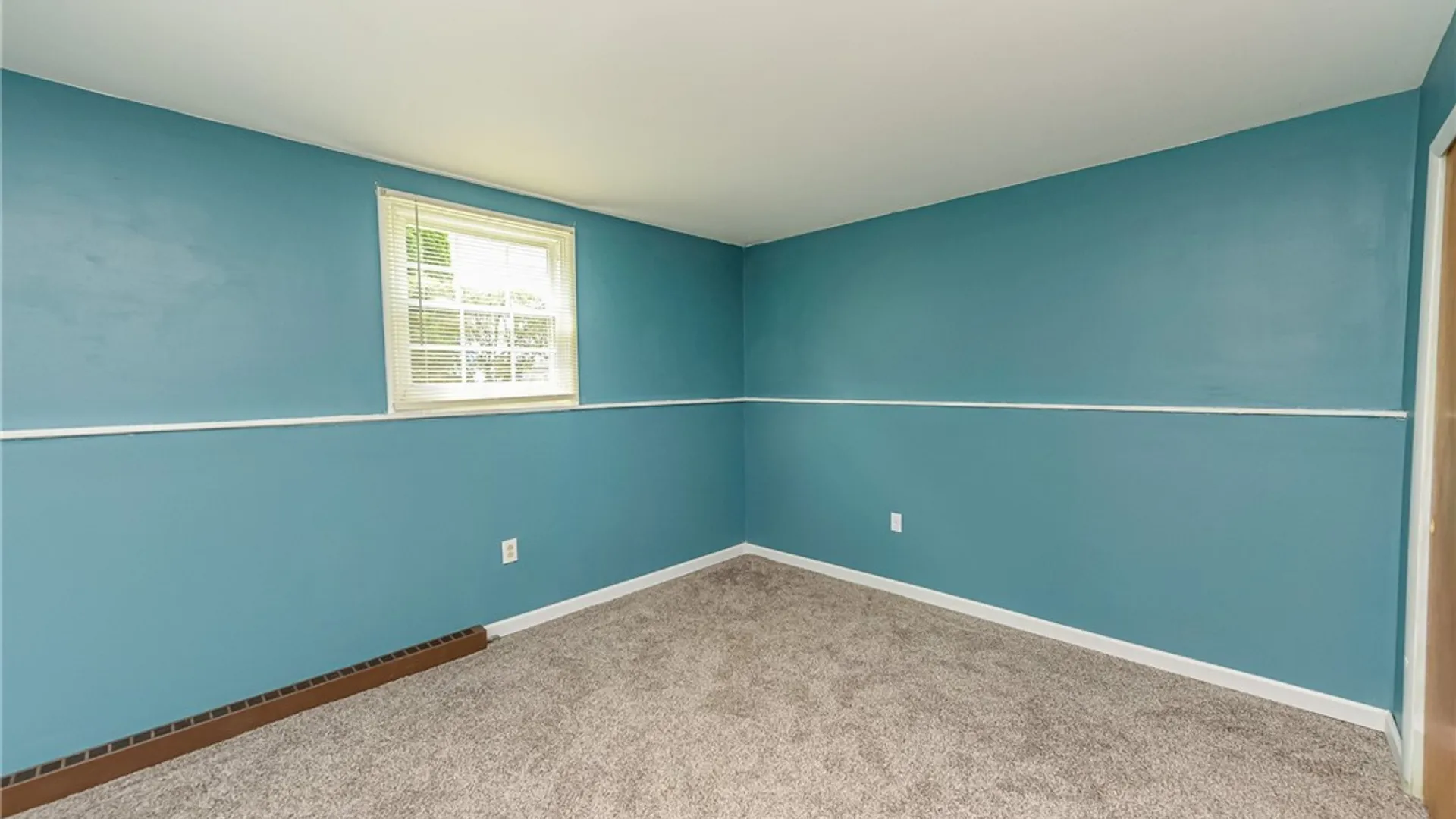 Property at 66 Pinebriar Drive, Greece, NY 14616 28