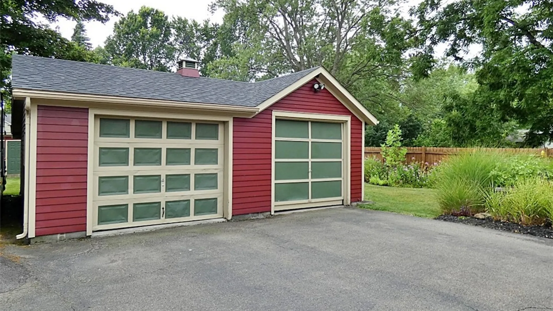 Property at 160 Long Avenue, Hamburg, NY 14075 32
