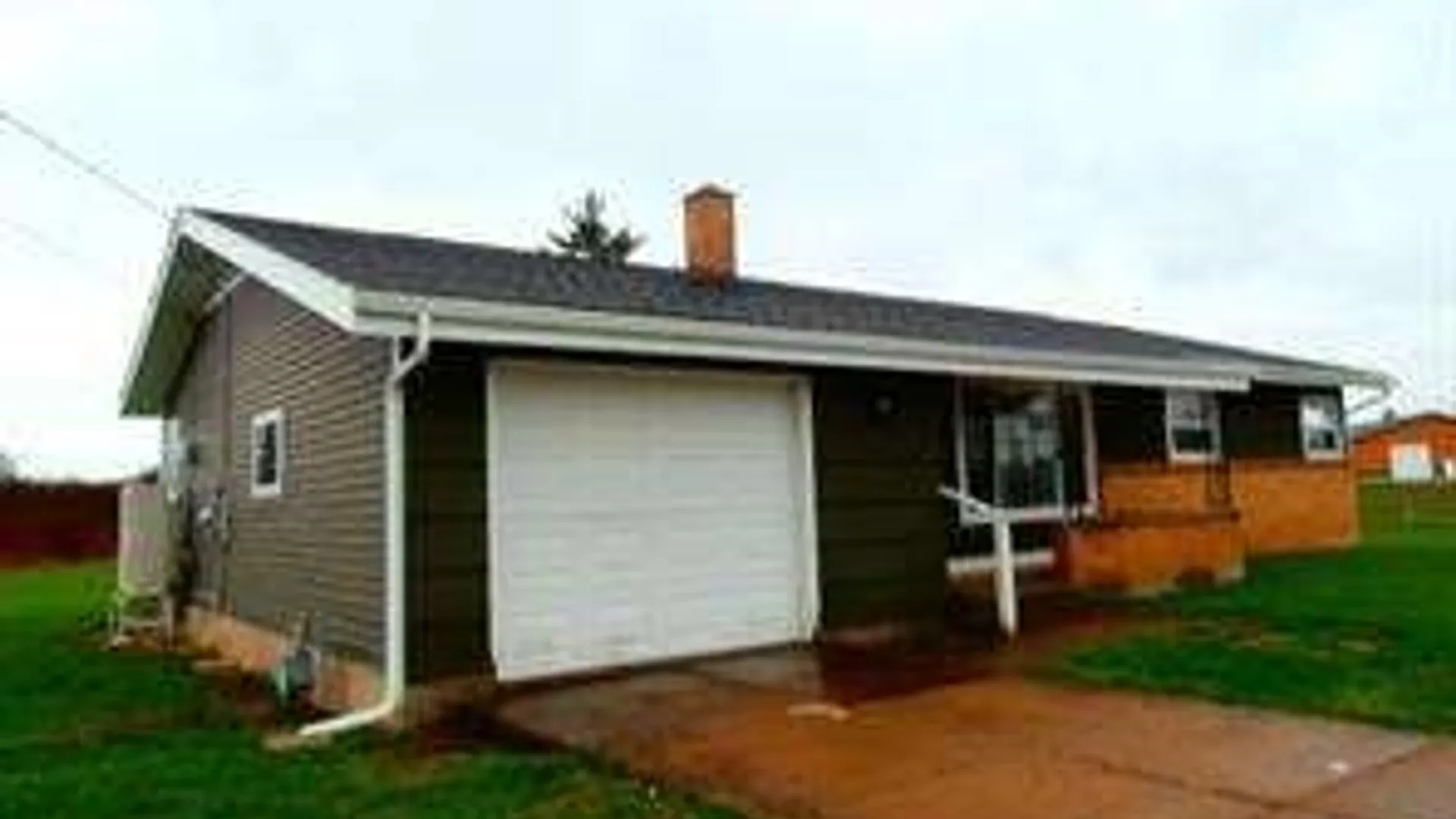 Property at 2394 Bedell Road, Grand Island, NY 14072 4