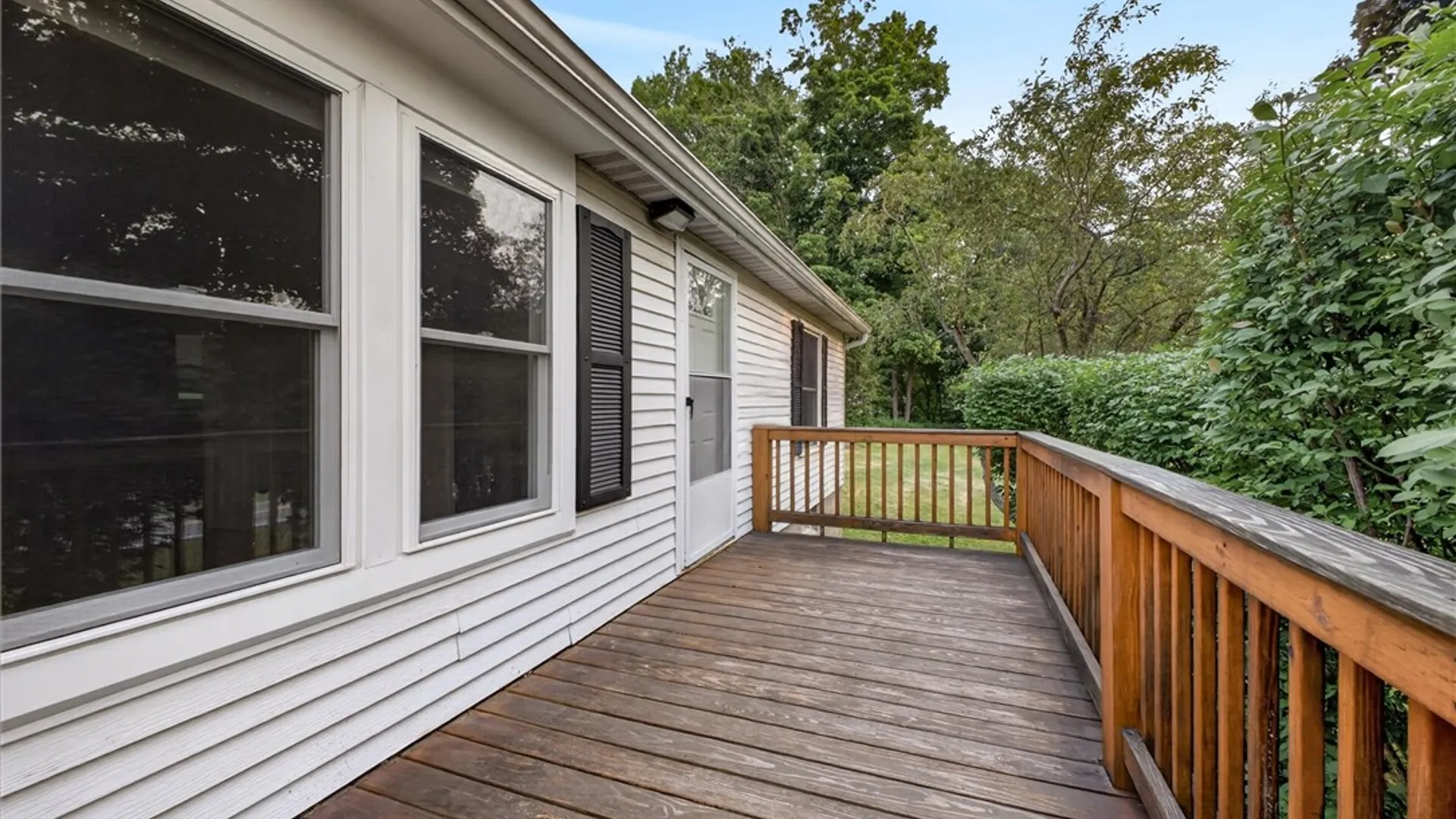 Property at 872 Brownsville Road, Victor, NY 14564 4