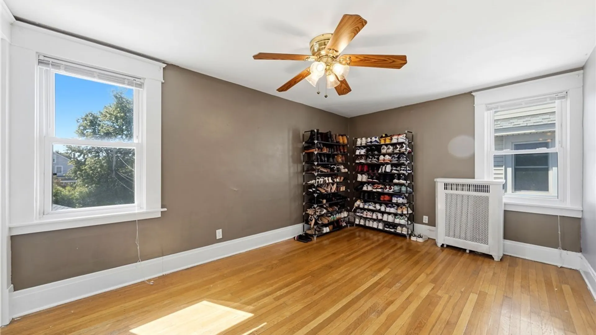 Property at 754 Parkside Avenue, Buffalo, NY 14216 31