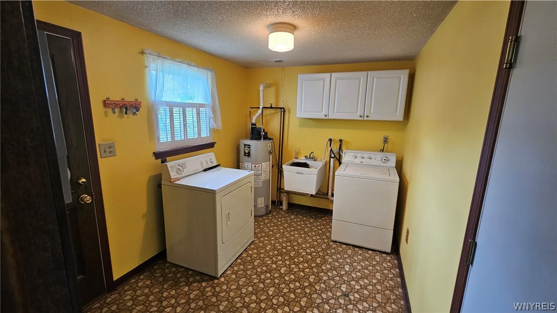 Property at 1495 Dangelo Drive, North Tonawanda, NY 14120 25