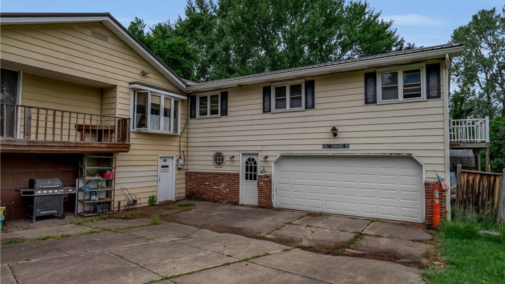 Property at 5308 Mayfield Court, Clarence, NY 14031 4