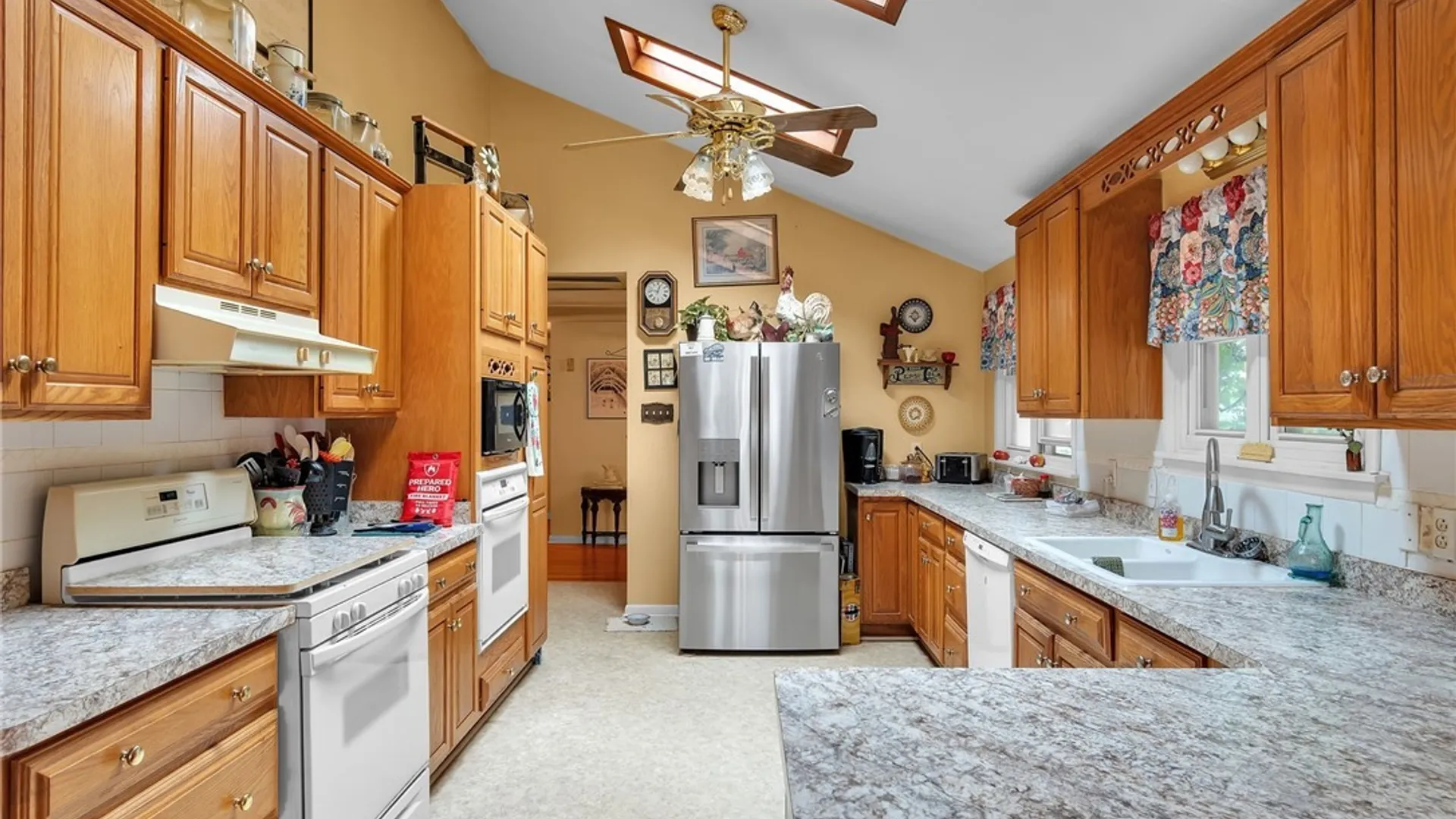 Property at 5308 Mayfield Court, Clarence, NY 14031 10