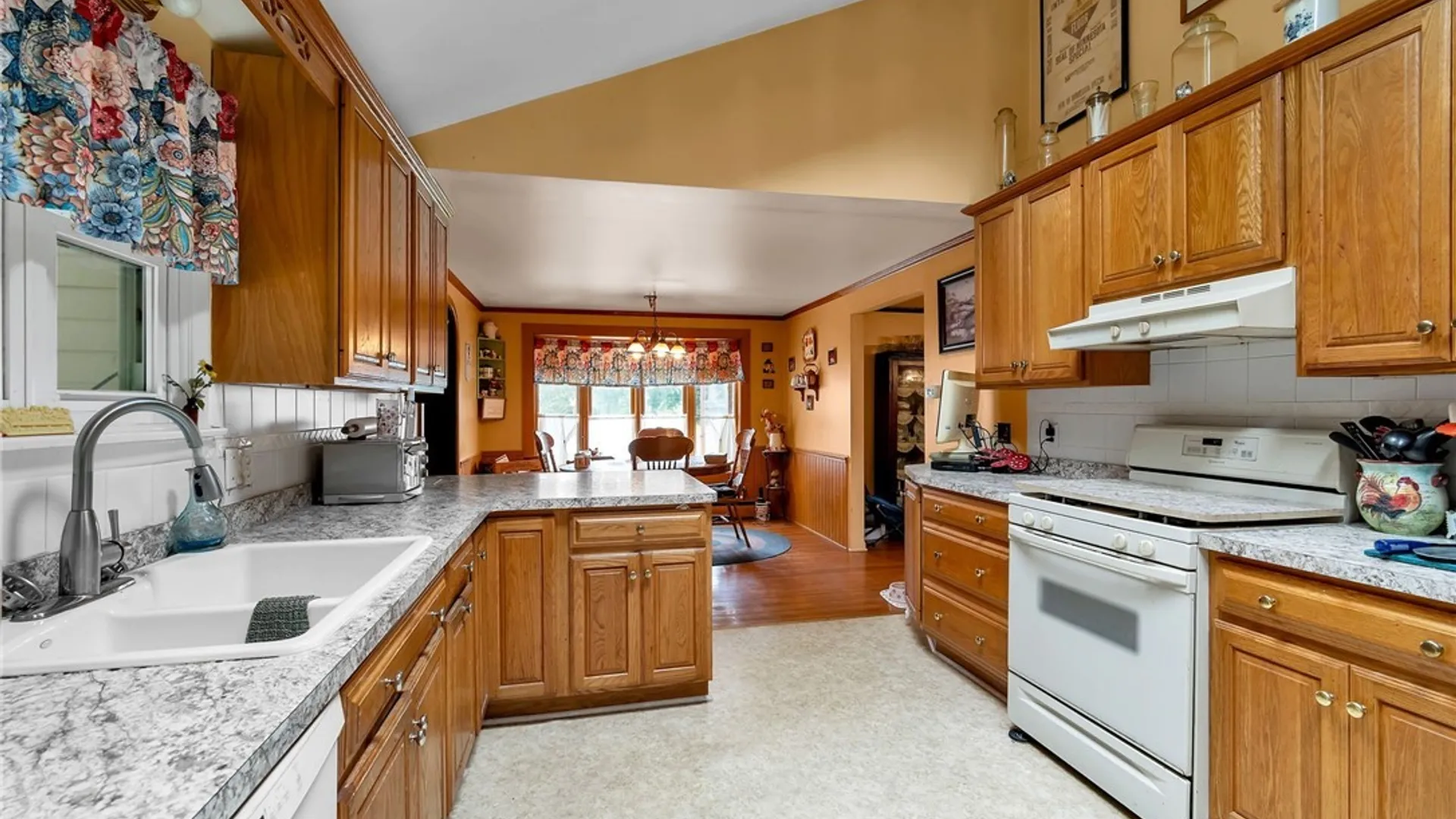 Property at 5308 Mayfield Court, Clarence, NY 14031 13