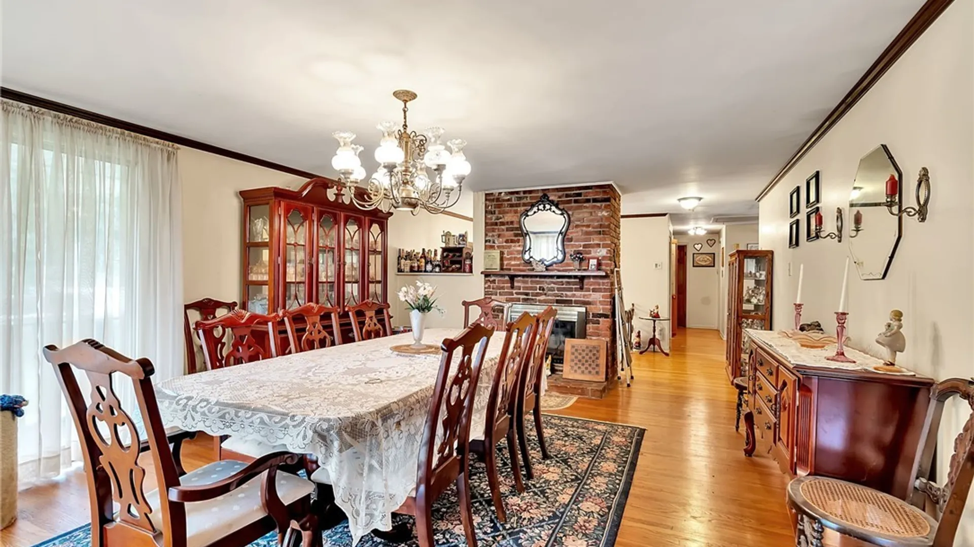 Property at 5308 Mayfield Court, Clarence, NY 14031 15