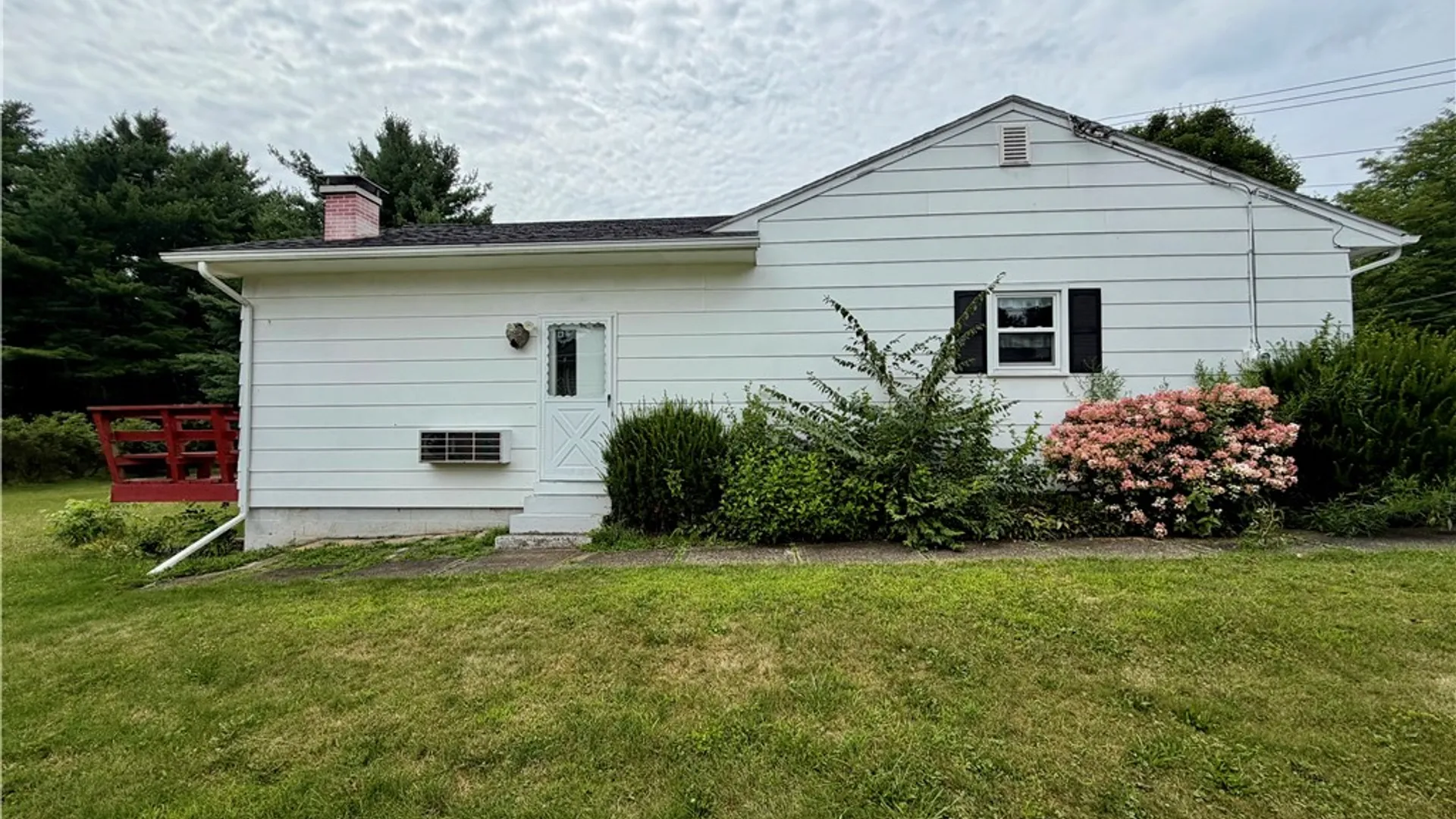 Property at 27 Park Lane, Big Flats, NY 14814 28