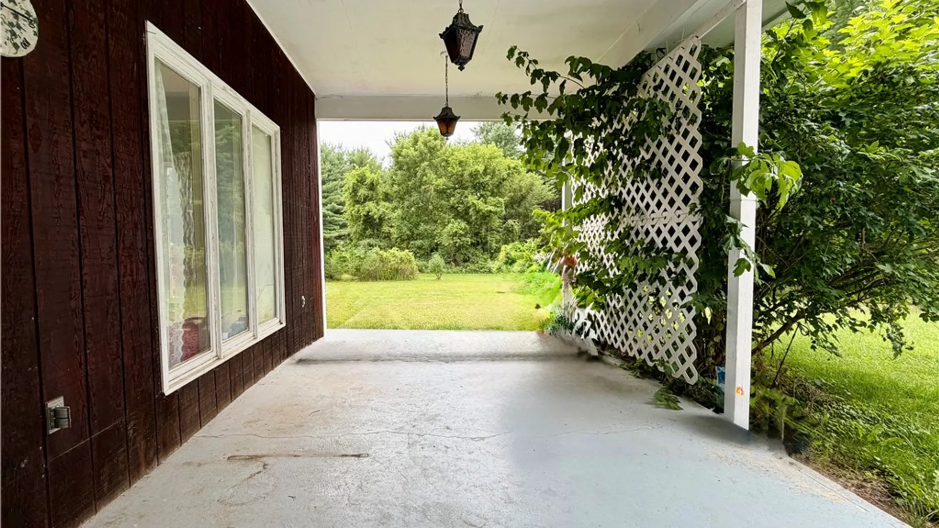 Property at 27 Park Lane, Big Flats, NY 14814 21